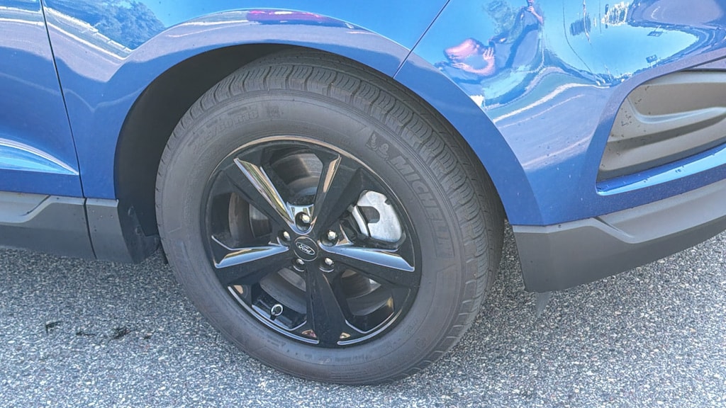 Used 2024 Ford Edge SE SUV