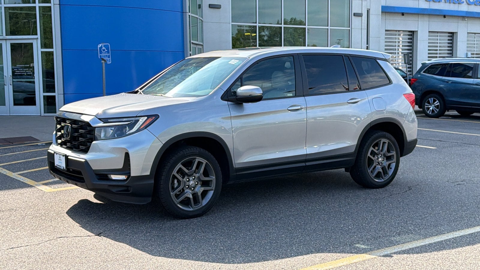 2022 Honda Passport EX-L - Photo 11