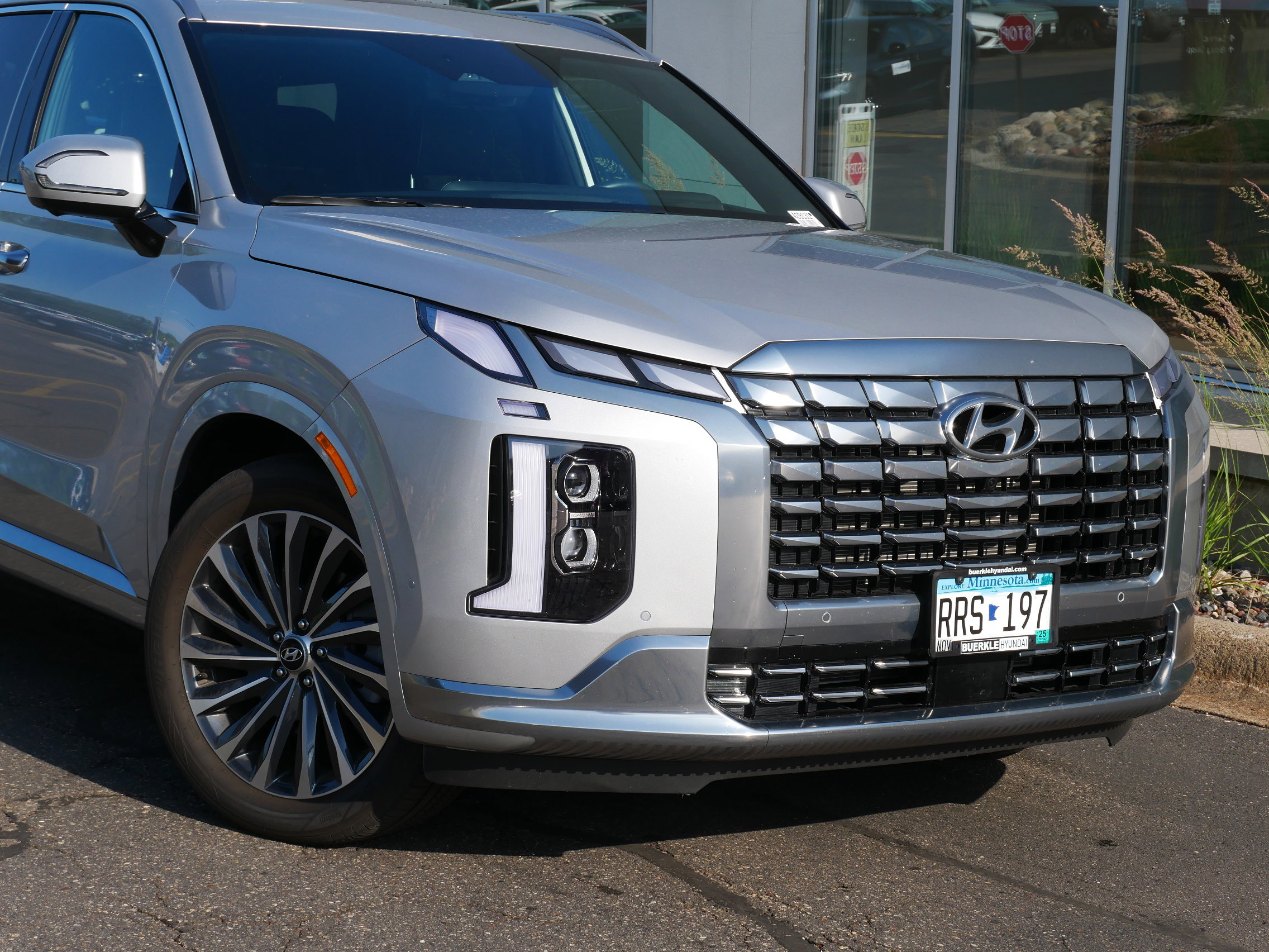 Certified 2025 Hyundai Palisade Calligraphy with VIN KM8R7DGE1SU838542 for sale in Saint Paul, Minnesota