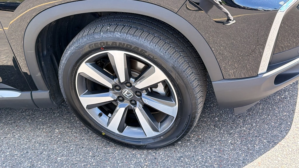 Certified 2025 Honda Pilot Touring SUV
