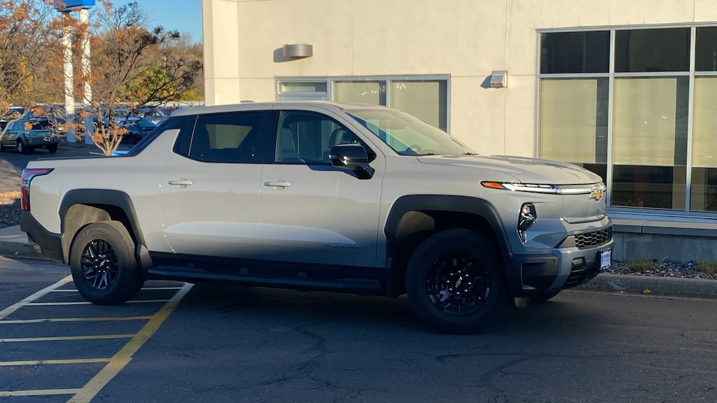 Used 2025 Chevrolet Silverado EV LT w/3LT Truck Crew Cab