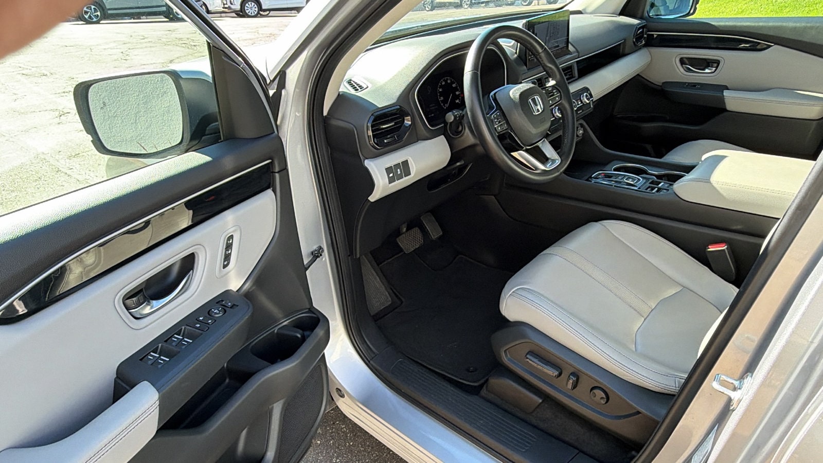 2023 Honda Pilot Touring - Photo 9