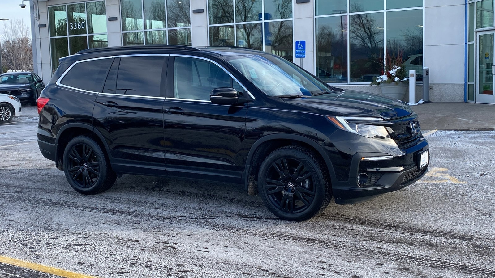 2022 Honda Pilot SE's photo