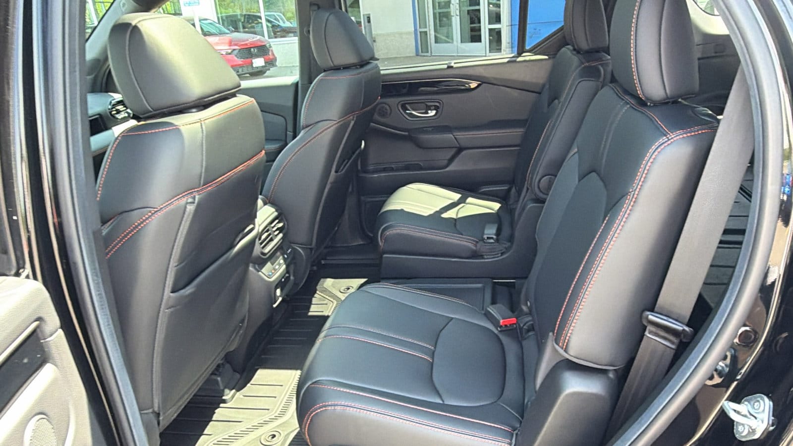2025 Honda Pilot TrailSport - Photo 15