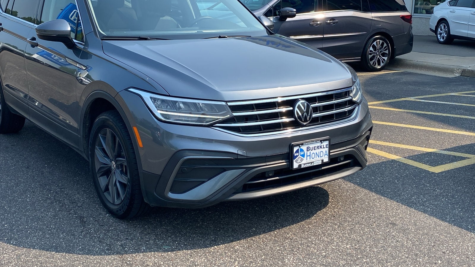 Used 2022 Volkswagen Tiguan SE with VIN 3VV2B7AX0NM161316 for sale in Saint Paul, Minnesota