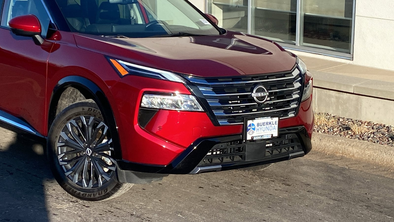 Used 2024 Nissan Rogue Platinum with VIN JN8BT3DD5RW252579 for sale in Saint Paul, Minnesota