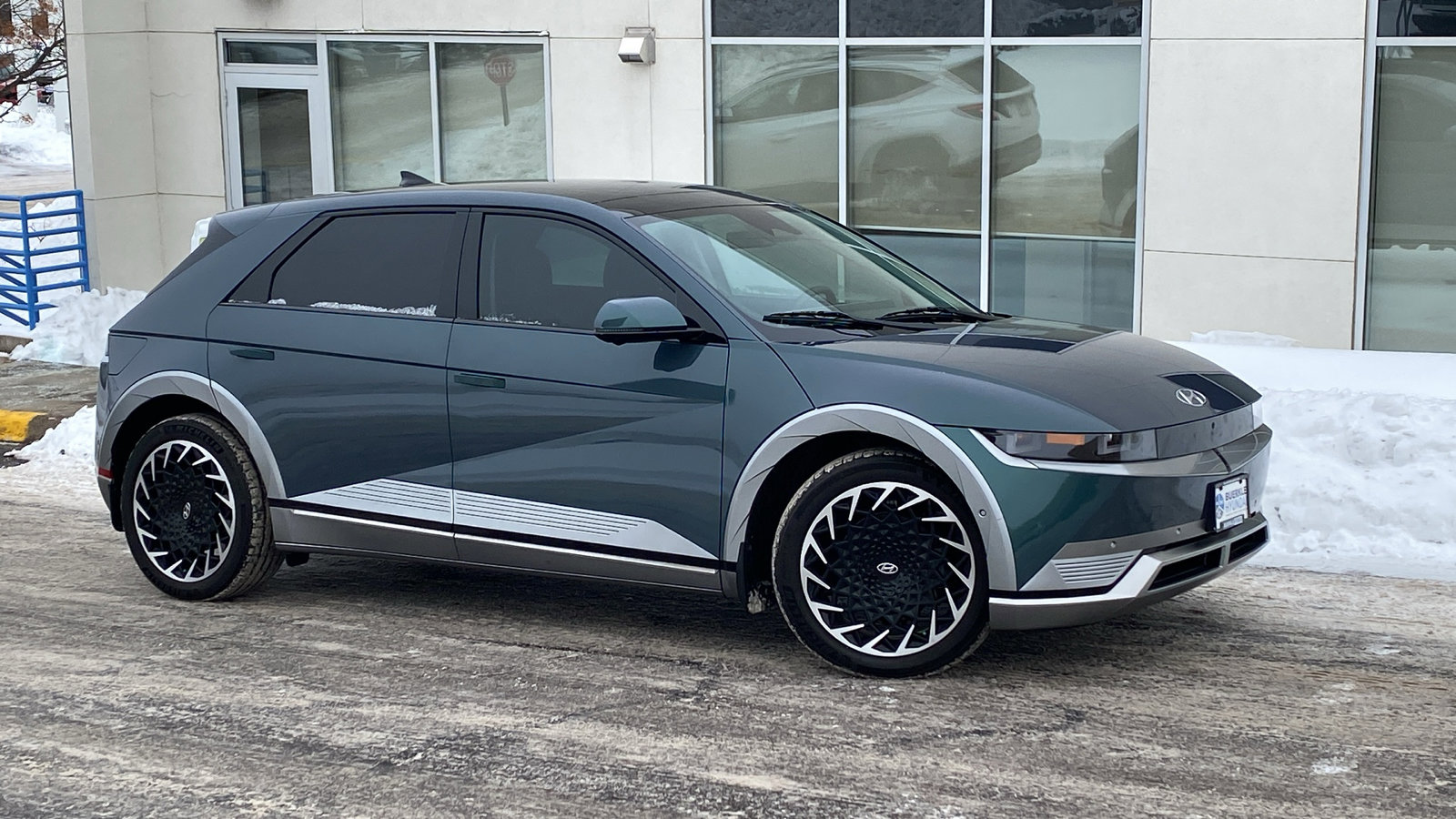 2023 Hyundai IONIQ 5 Limited's photo