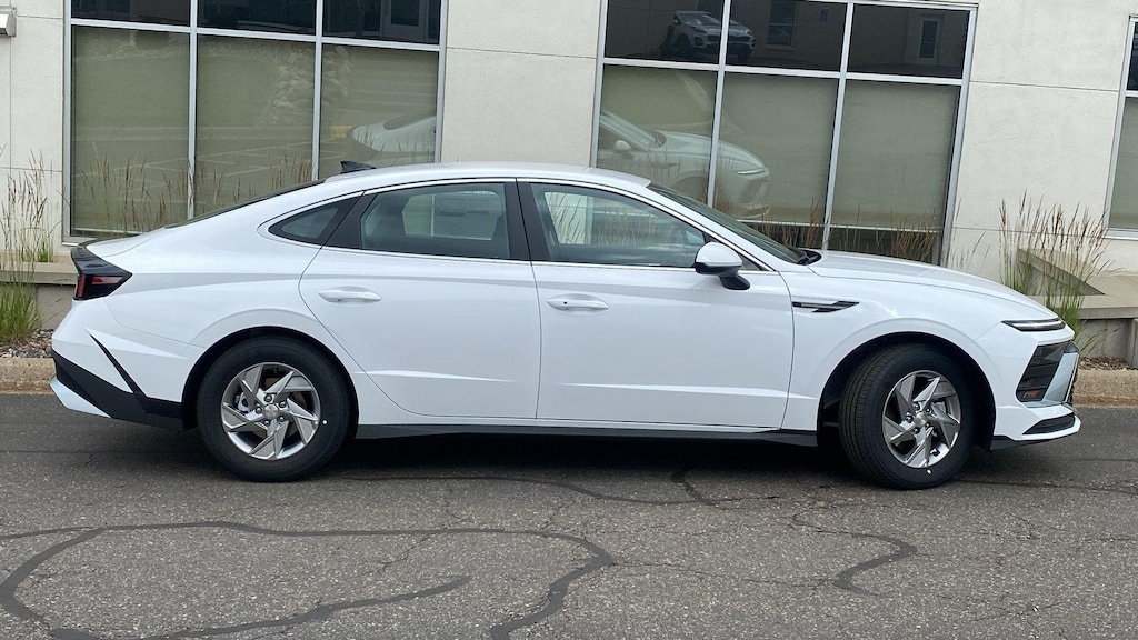 New 2026 Hyundai Sonata SE Sedan