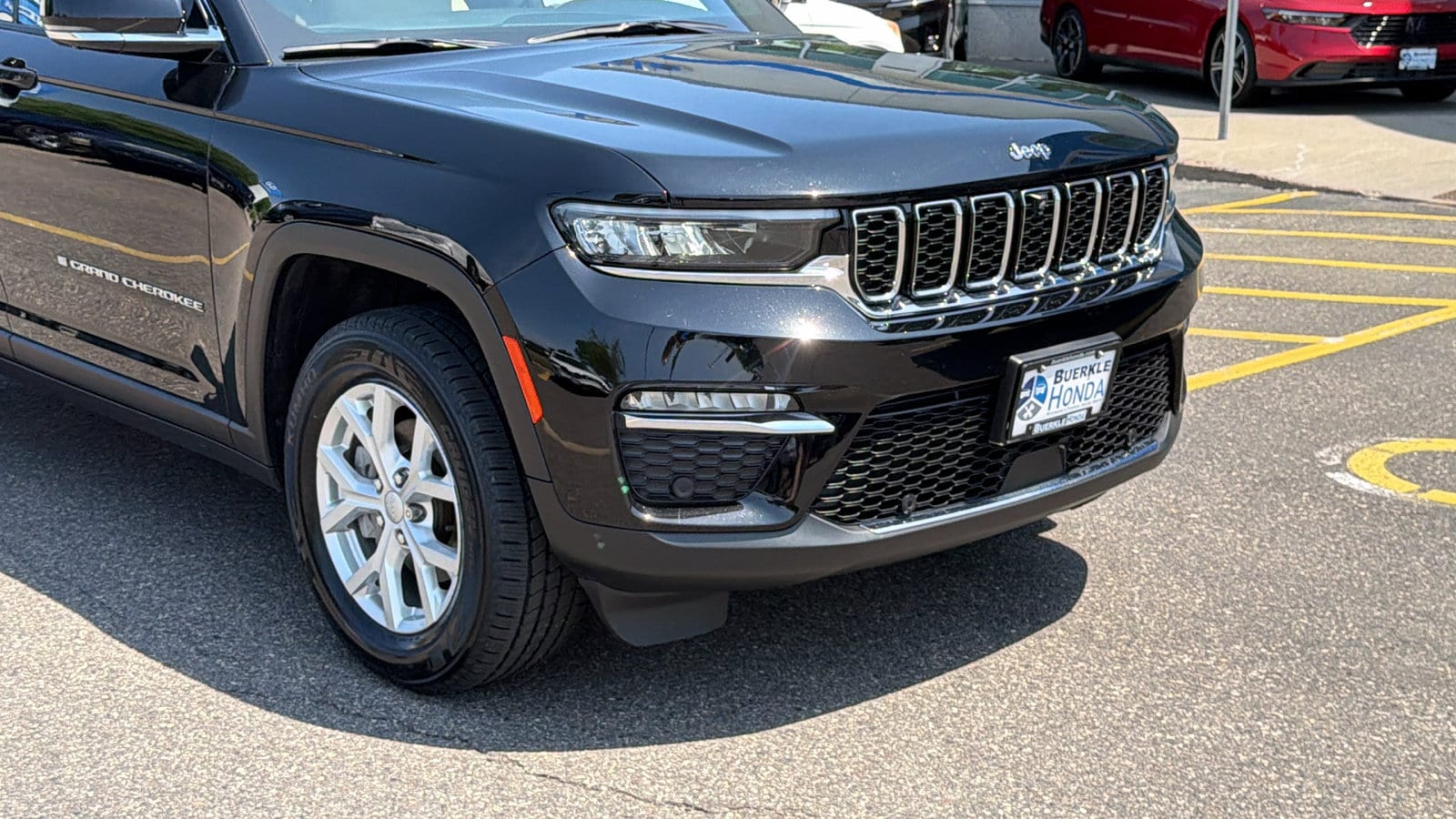 Used 2023 Jeep Grand Cherokee Limited with VIN 1C4RJHBG6PC538160 for sale in Saint Paul, Minnesota