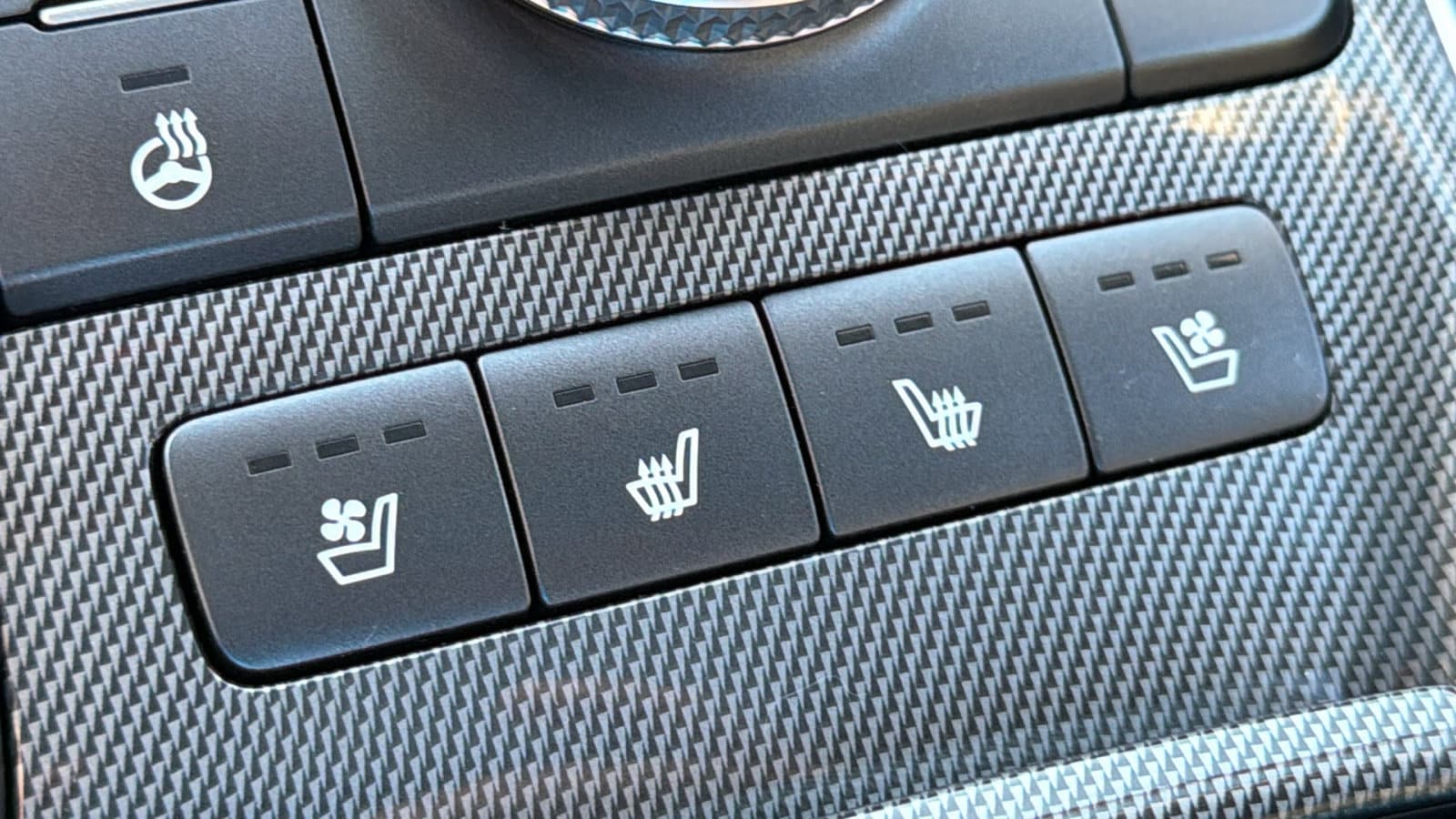 2023 Hyundai Santa Fe Limited - Photo 19