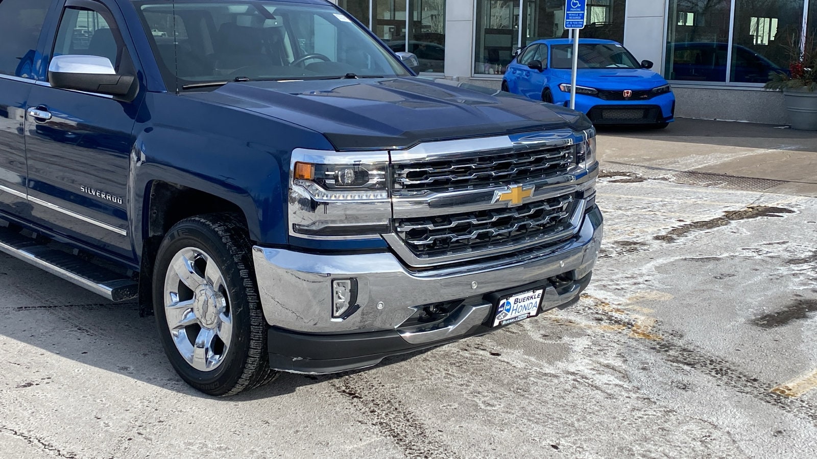 Used 2017 Chevrolet Silverado 1500 LTZ with VIN 3GCUKSEC3HG214563 for sale in Saint Paul, Minnesota