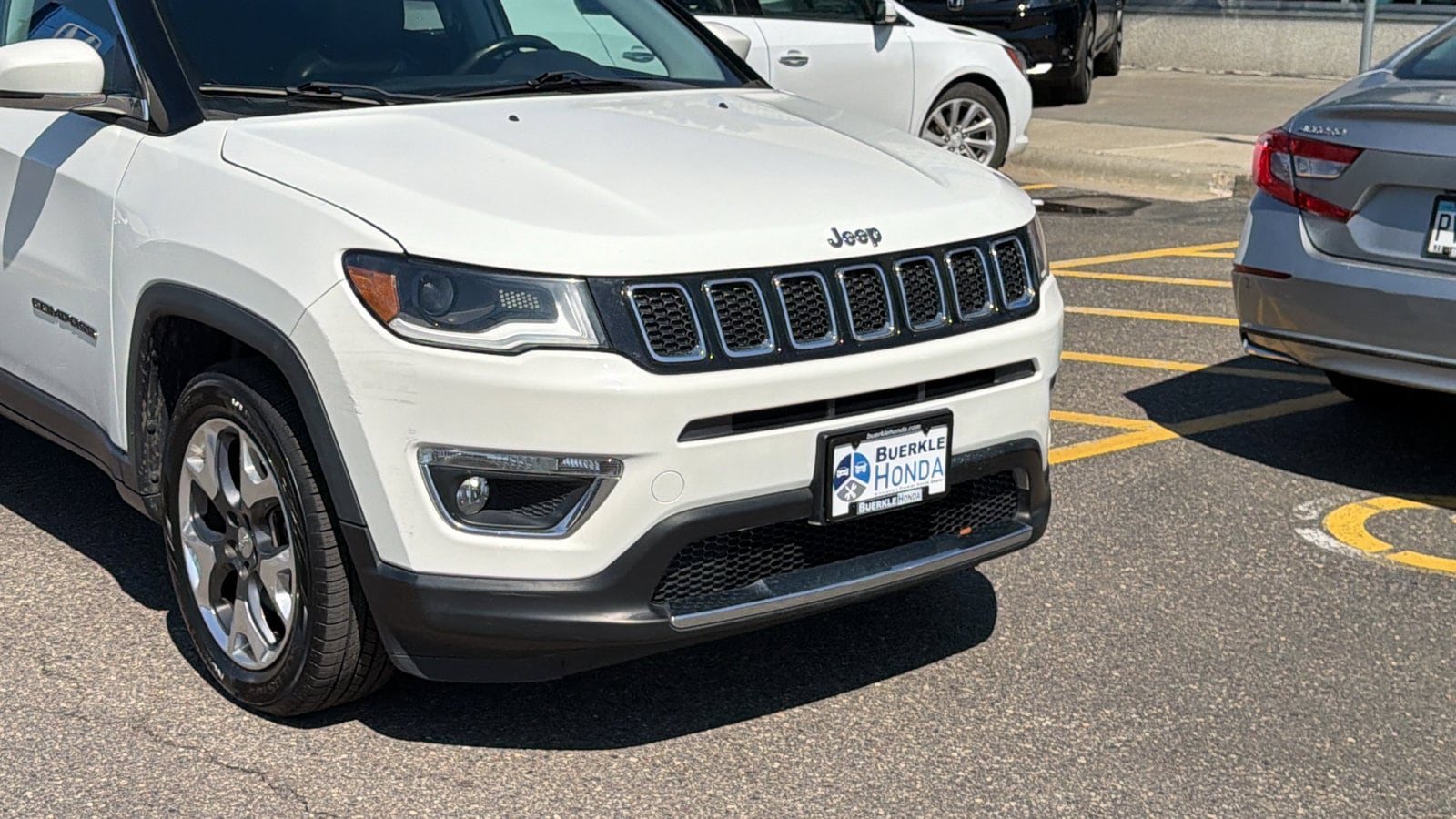 Used 2019 Jeep Compass Limited with VIN 3C4NJCCB0KT614361 for sale in Saint Paul, Minnesota