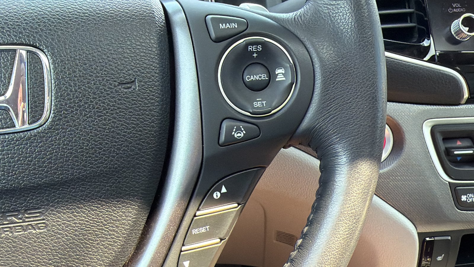2023 Honda Ridgeline RTL-E - Photo 23