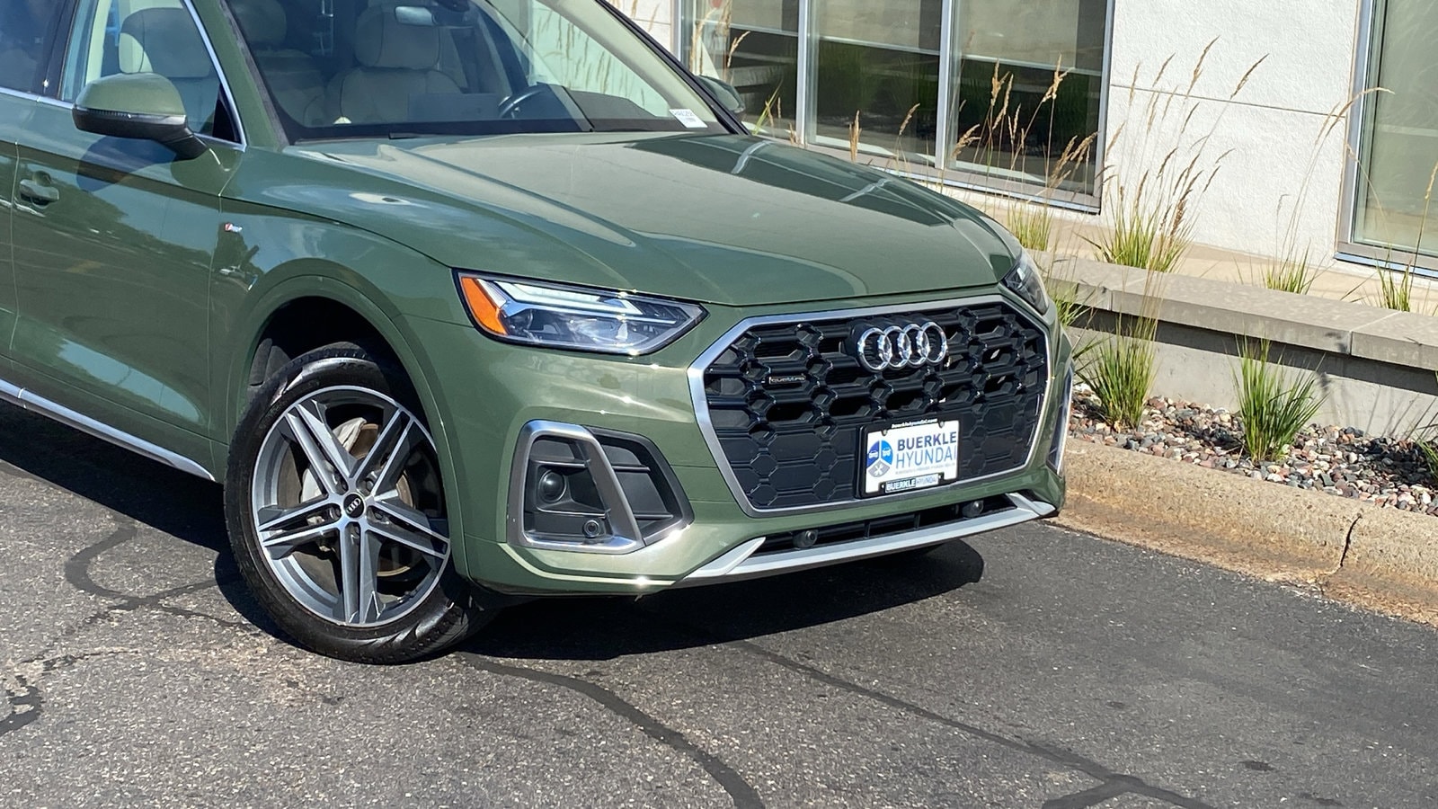 Used 2022 Audi Q5 Premium with VIN WA1G2AFY1N2021554 for sale in Saint Paul, Minnesota