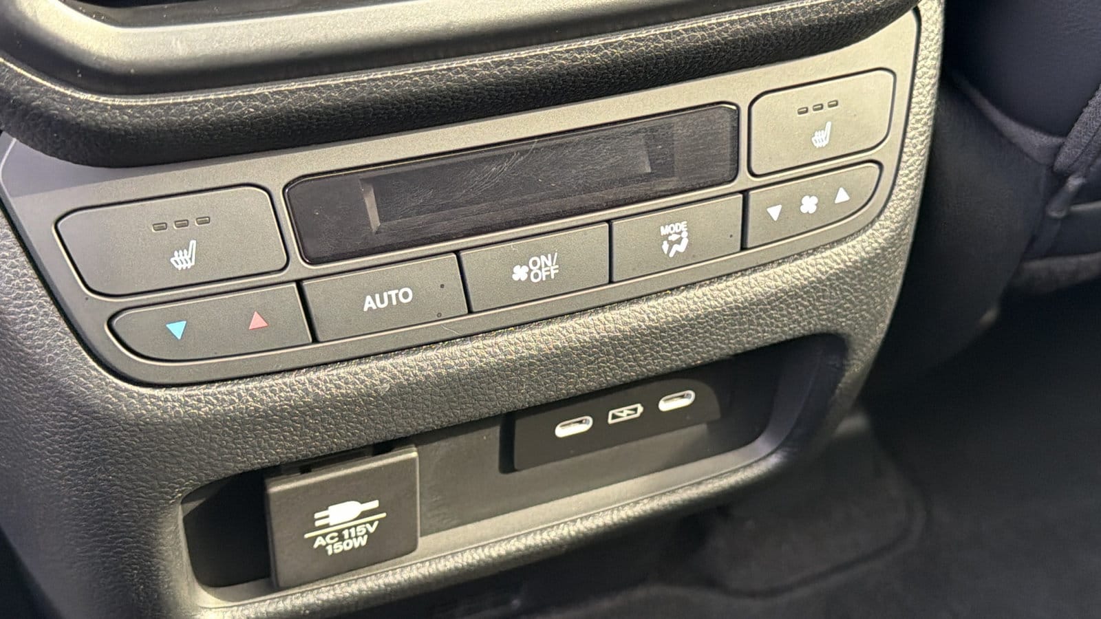 2025 Honda Pilot Black Edition - Photo 19