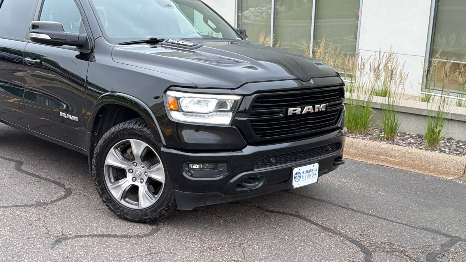 Used 2019 RAM Ram 1500 Pickup Laramie with VIN 1C6SRFJT1KN866538 for sale in Saint Paul, Minnesota
