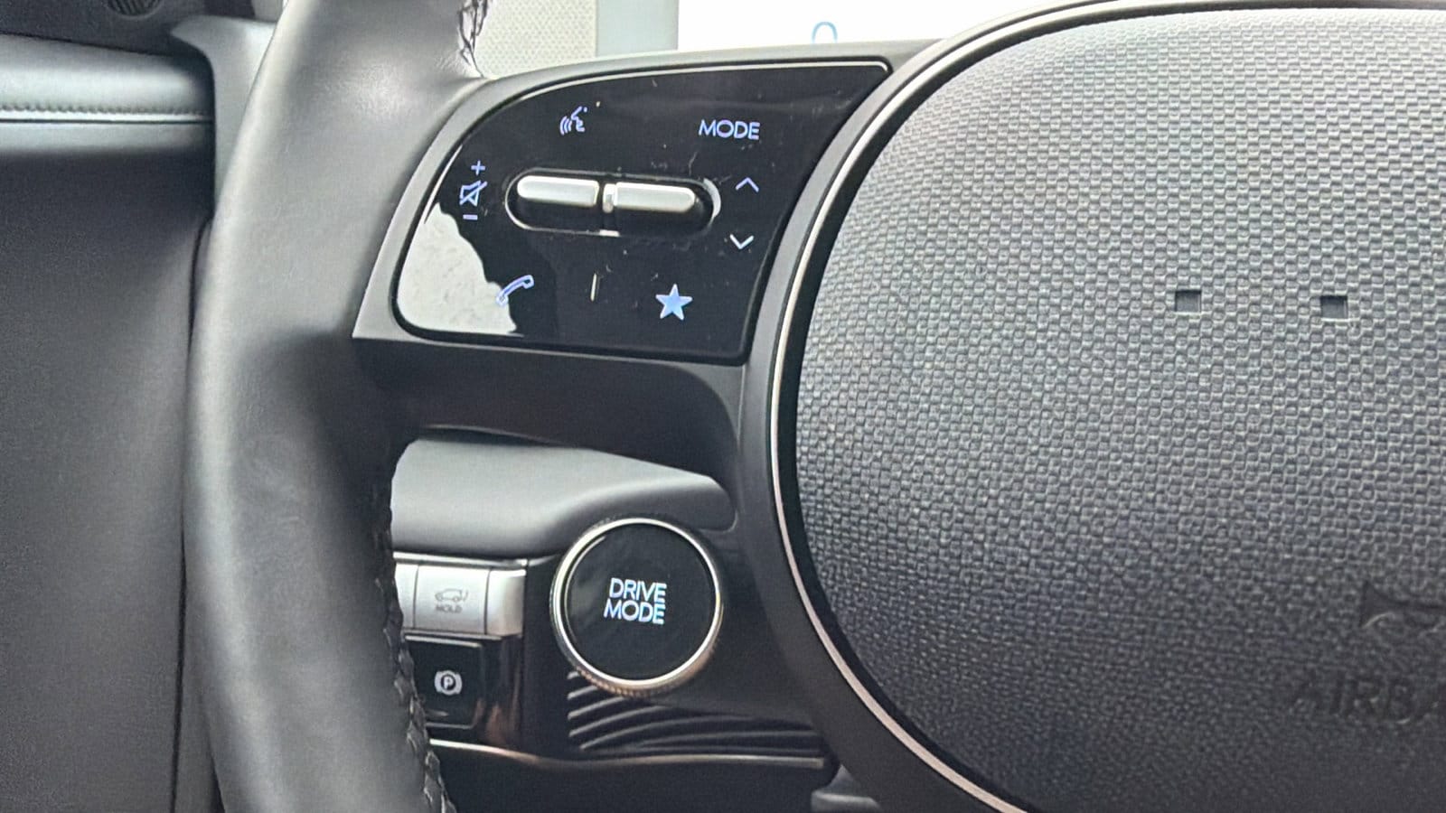 2024 Hyundai IONIQ 5 Limited - Photo 20