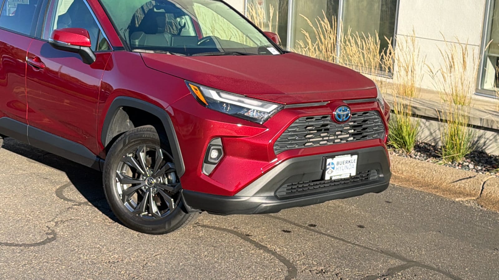Used 2022 Toyota RAV4 XLE Premium with VIN JTMB6RFVXND047759 for sale in Saint Paul, Minnesota