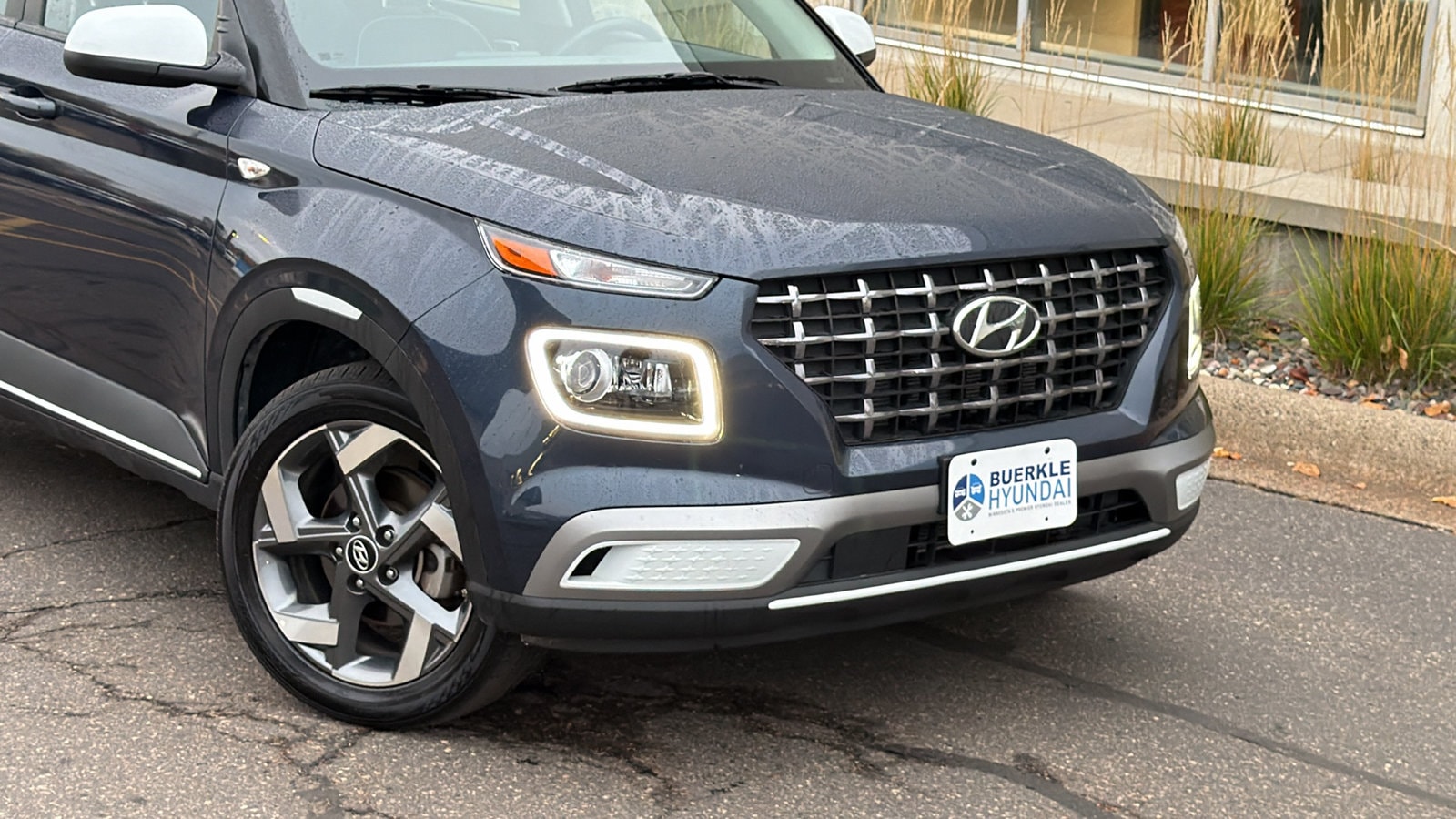Certified 2025 Hyundai Venue Limited with VIN KMHRC8A35SU376318 for sale in Saint Paul, Minnesota