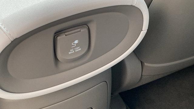 2026 Hyundai Palisade Limited - Photo 14