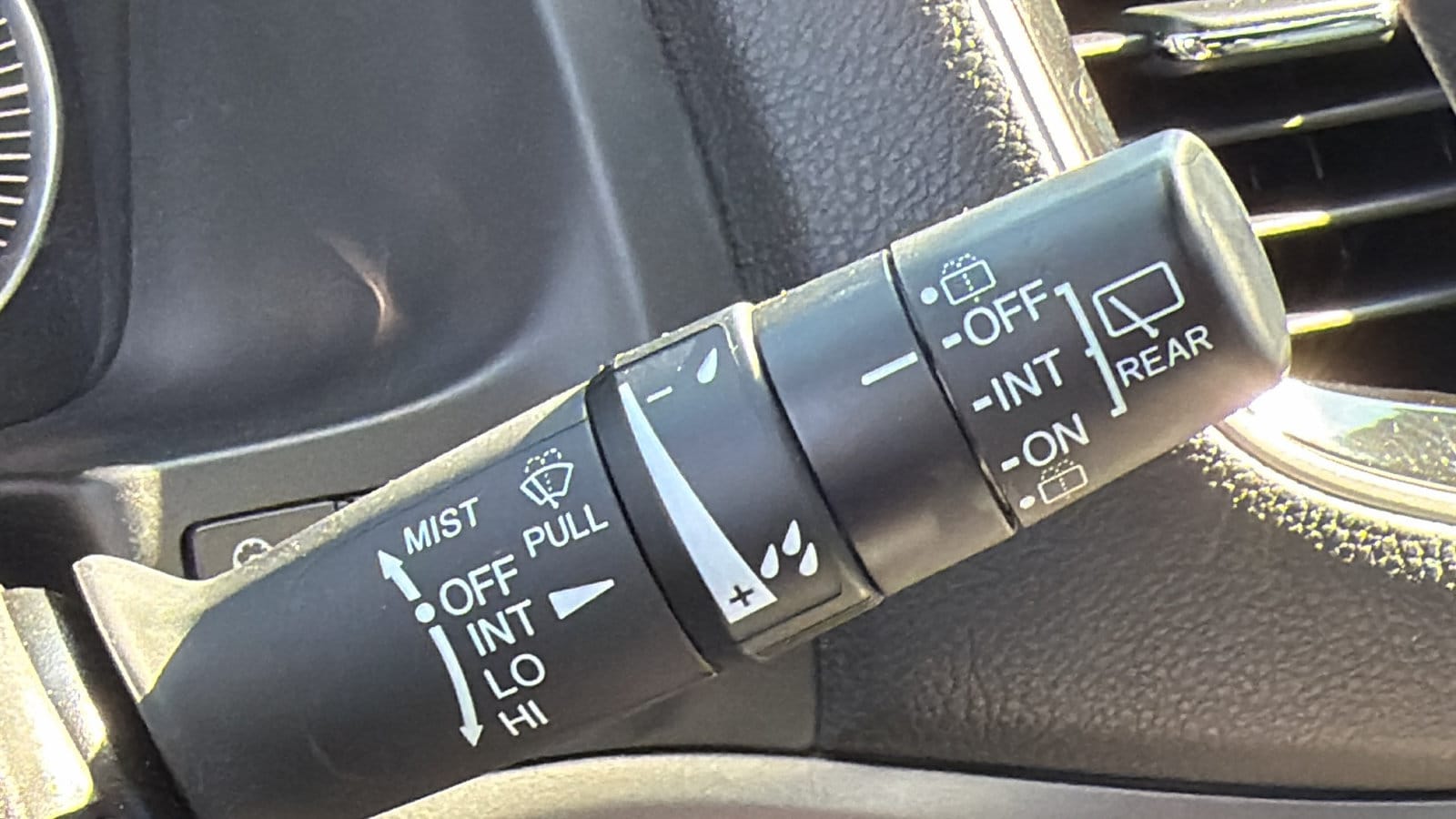 2022 Honda Passport EX-L - Photo 28