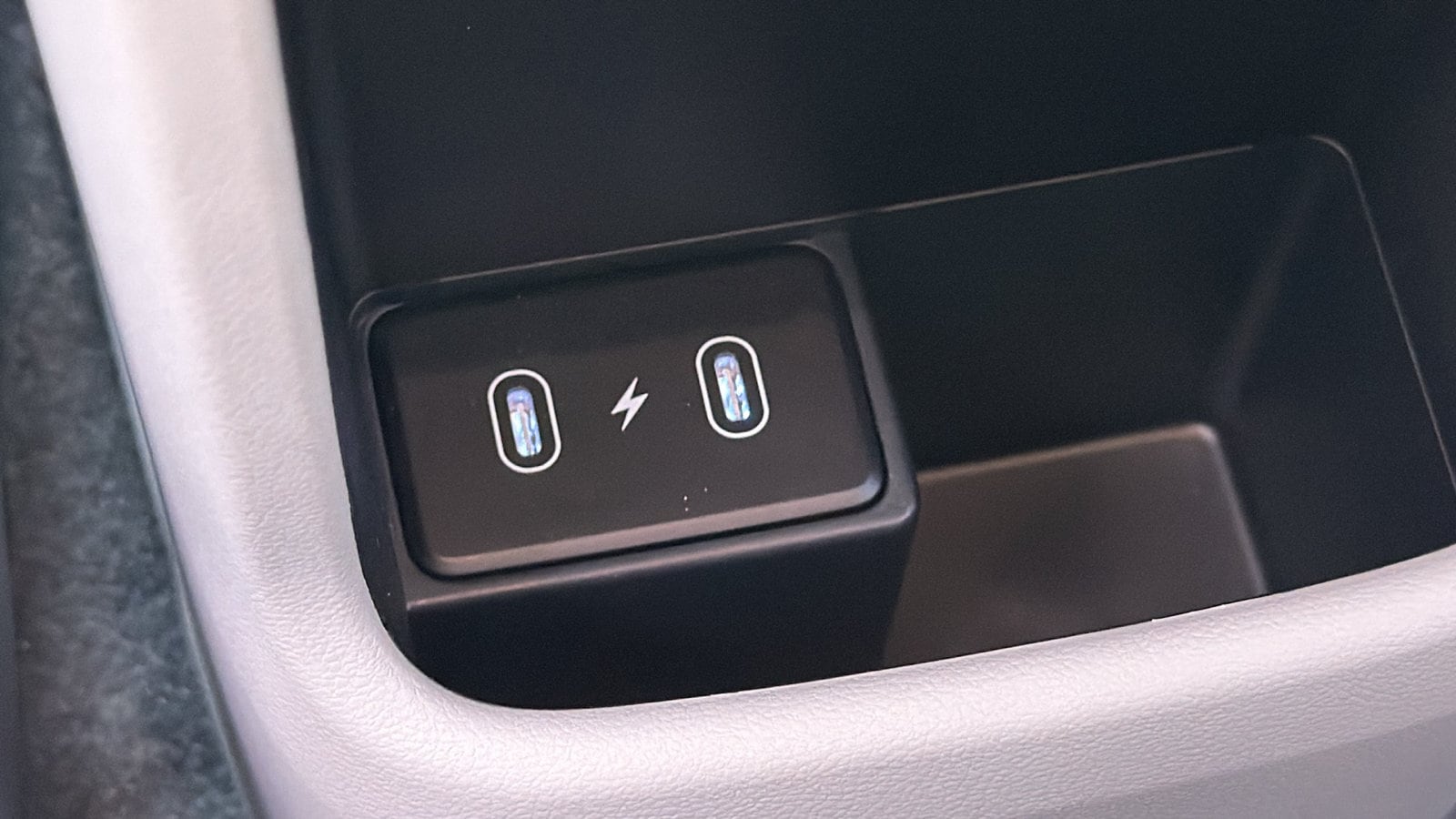 2026 Hyundai Kona Limited - Photo 17