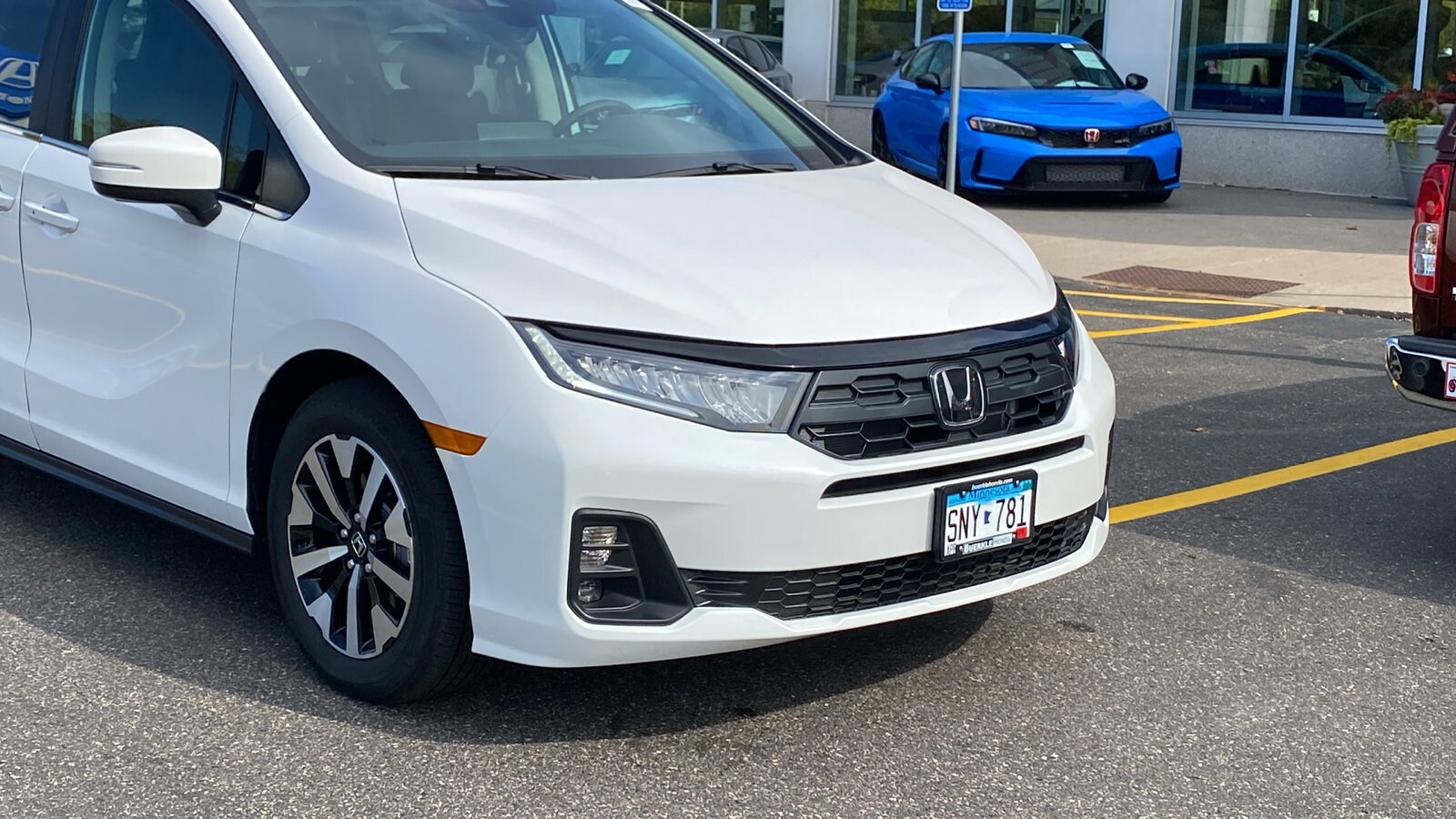 2025 Honda Odyssey EX-L photo 3