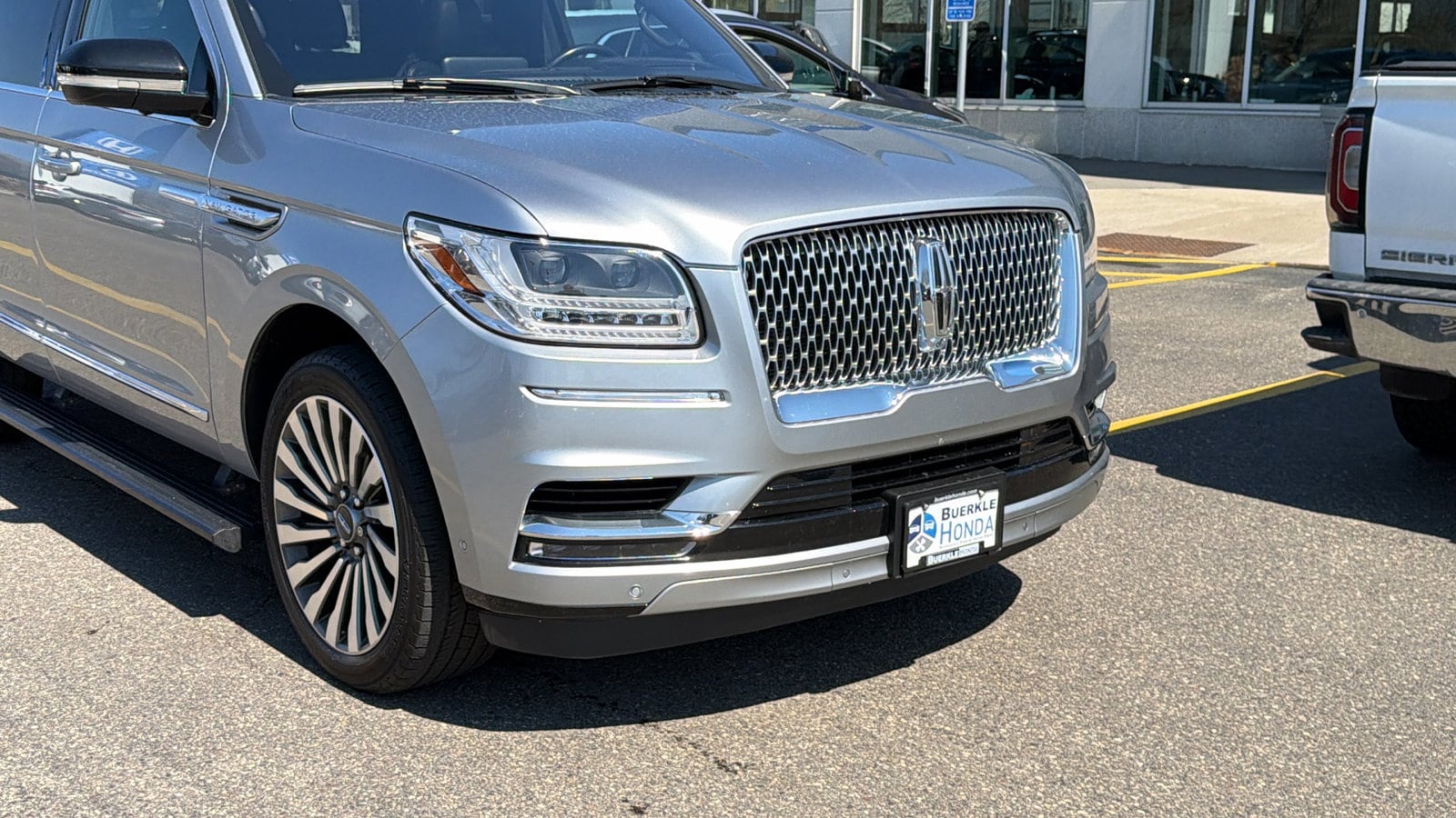 Used 2020 Lincoln Navigator Reserve with VIN 5LMJJ2LT6LEL08275 for sale in Saint Paul, Minnesota