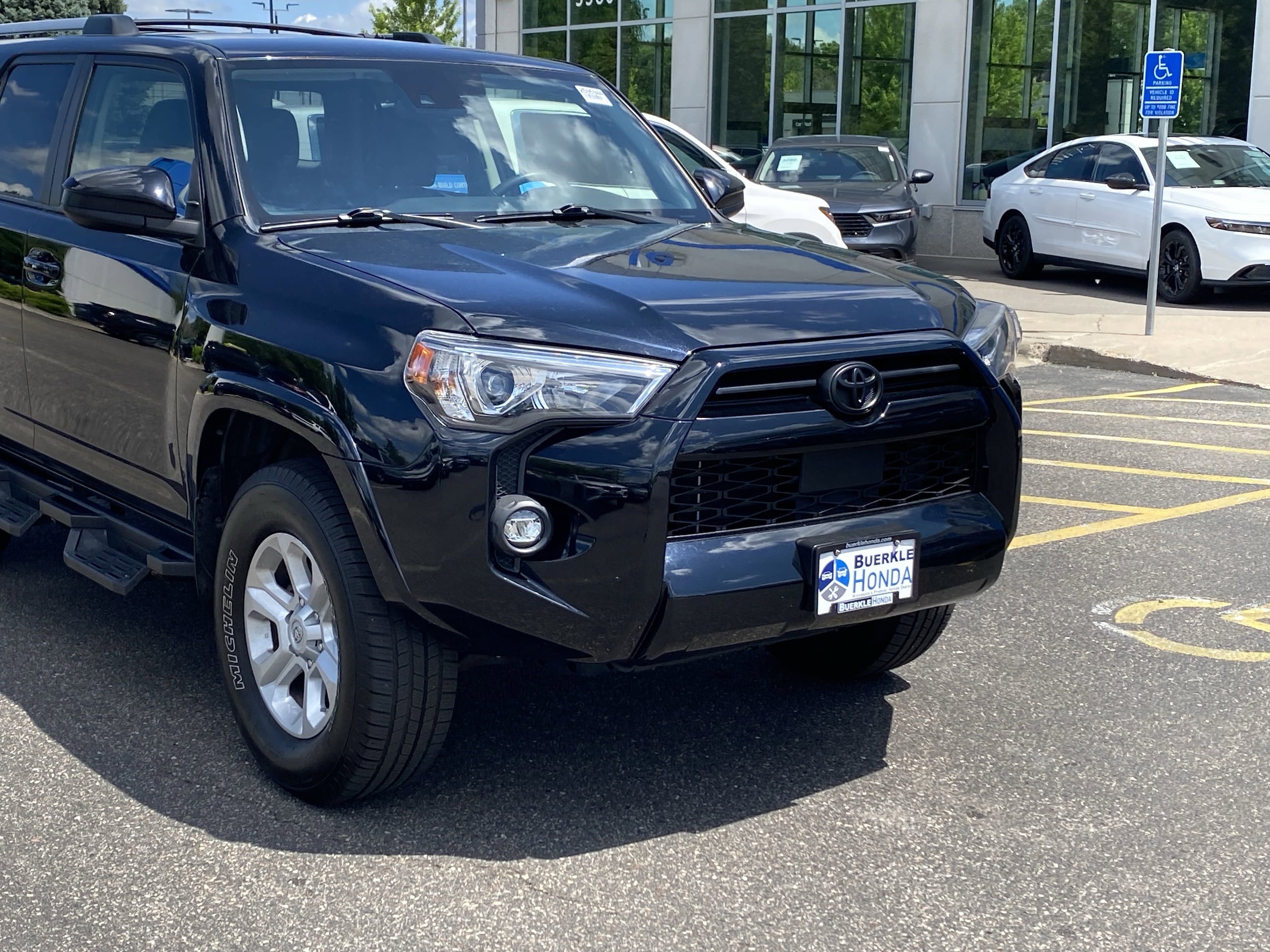 Used 2021 Toyota 4Runner SR5 with VIN JTEMU5JR5M5918542 for sale in Saint Paul, Minnesota