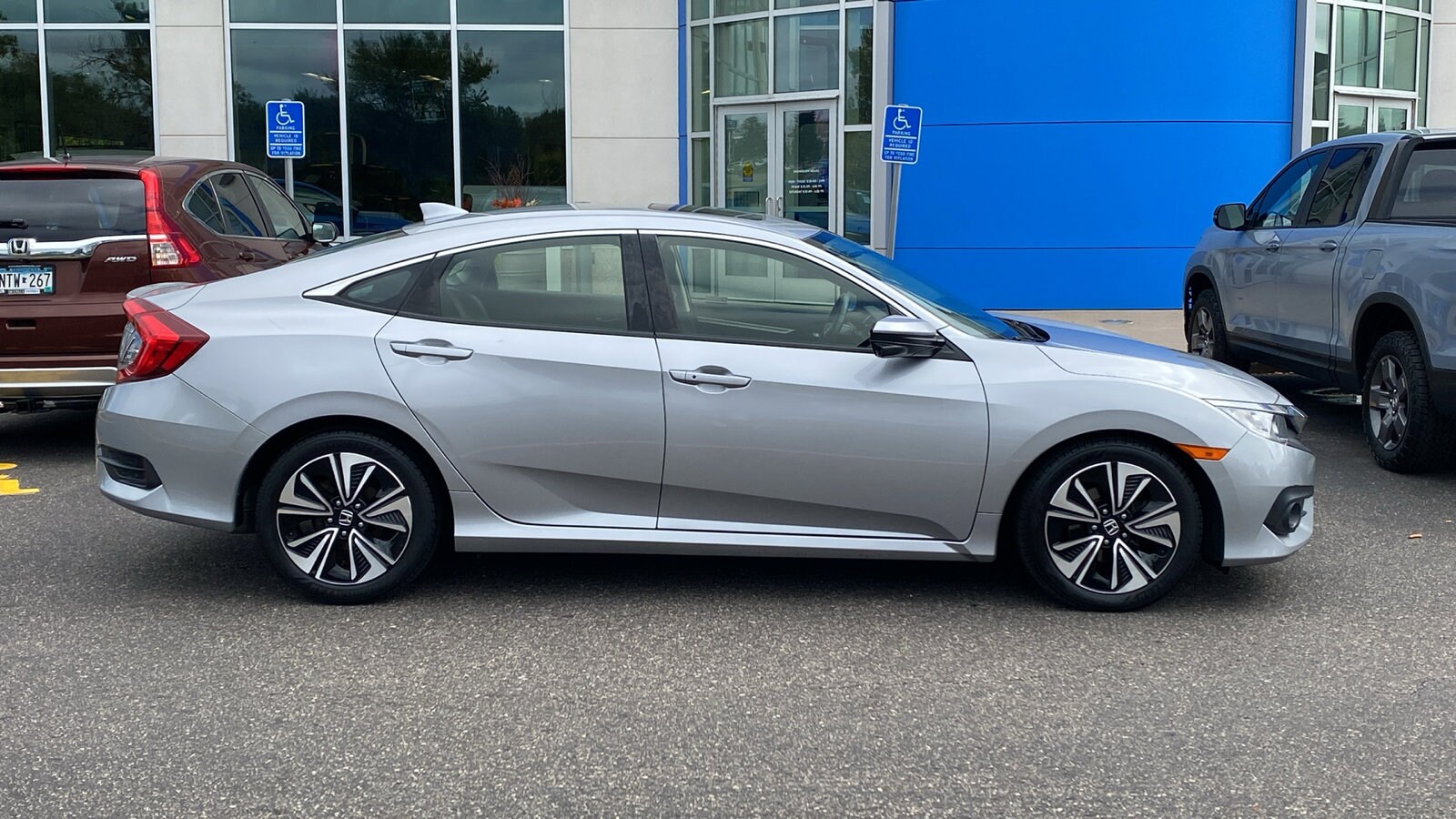 2018 Honda Civic EX-T photo 4