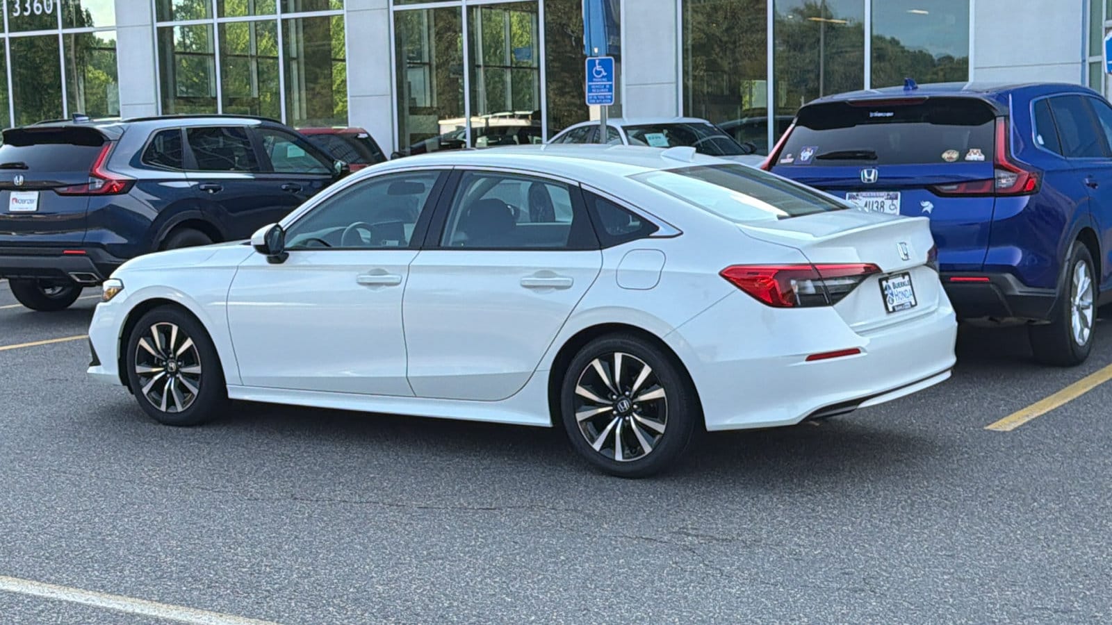 2024 Honda Civic EX - Photo 8