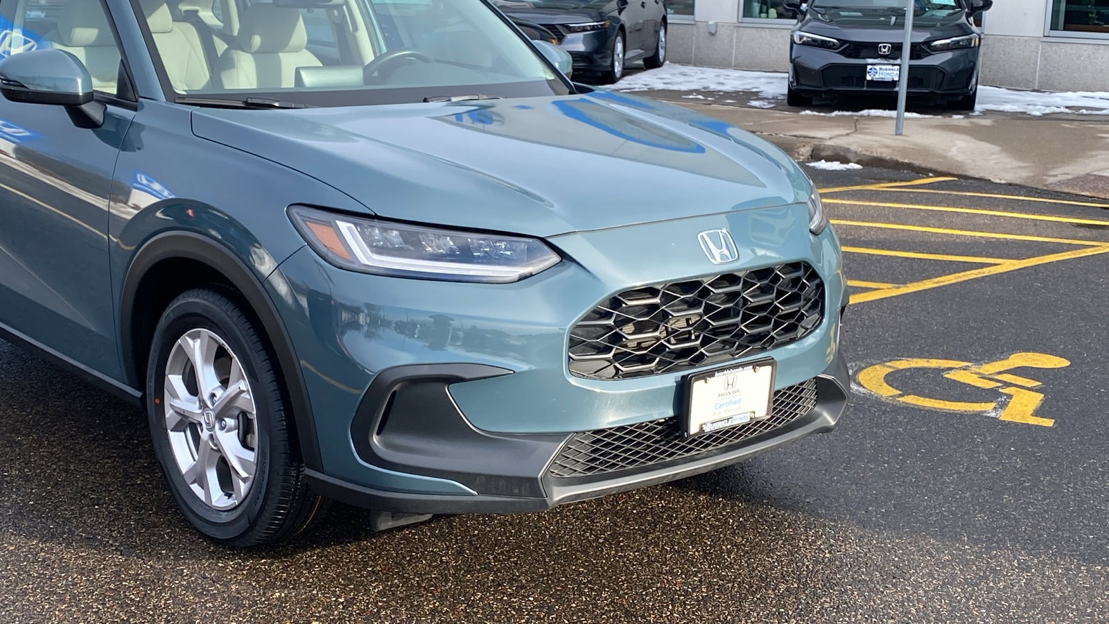 Used 2023 Honda HR-V LX with VIN 3CZRZ2H35PM729913 for sale in Saint Paul, Minnesota