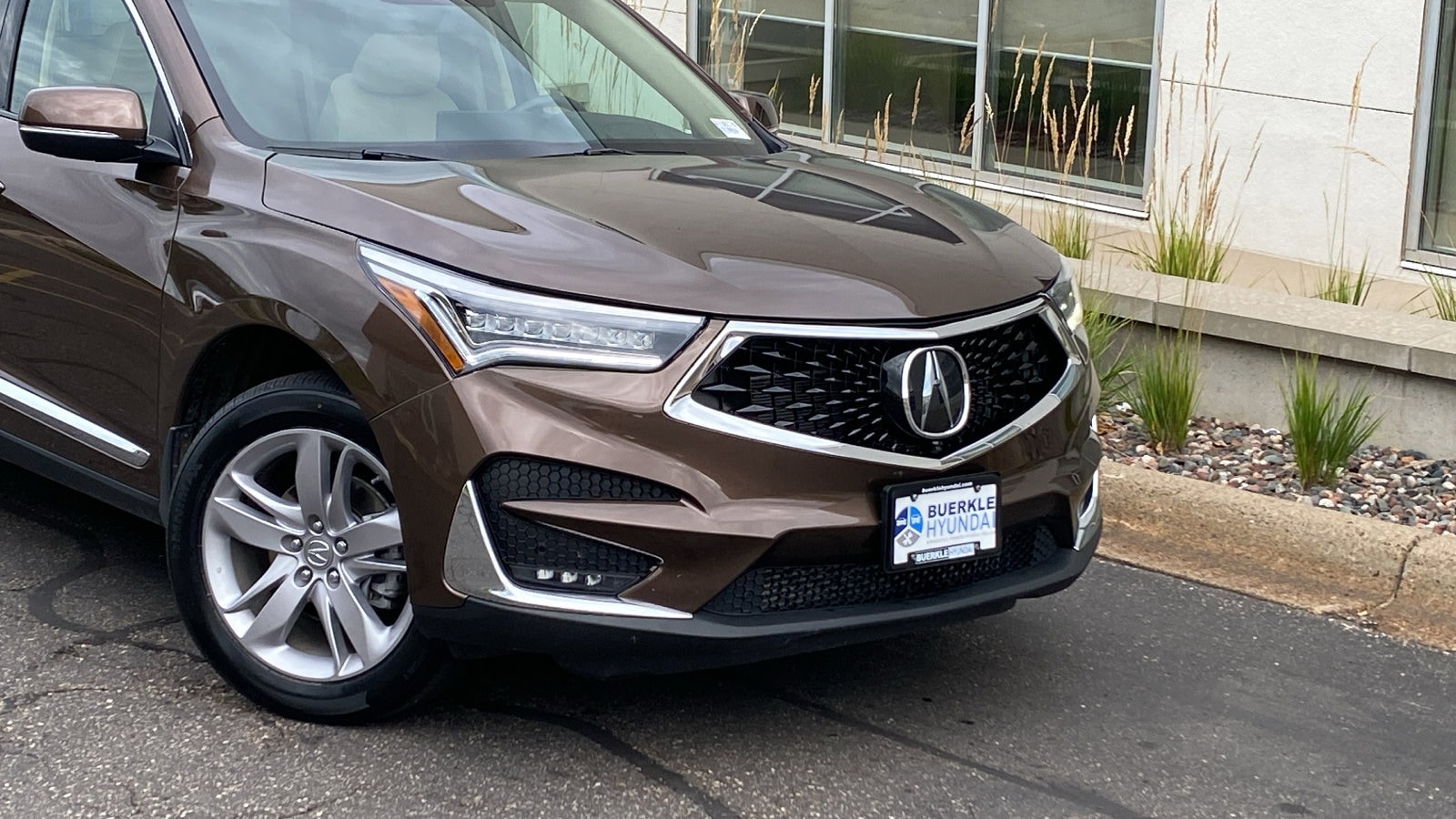 Used 2019 Acura RDX Advance Package with VIN 5J8TC2H77KL035218 for sale in Saint Paul, Minnesota