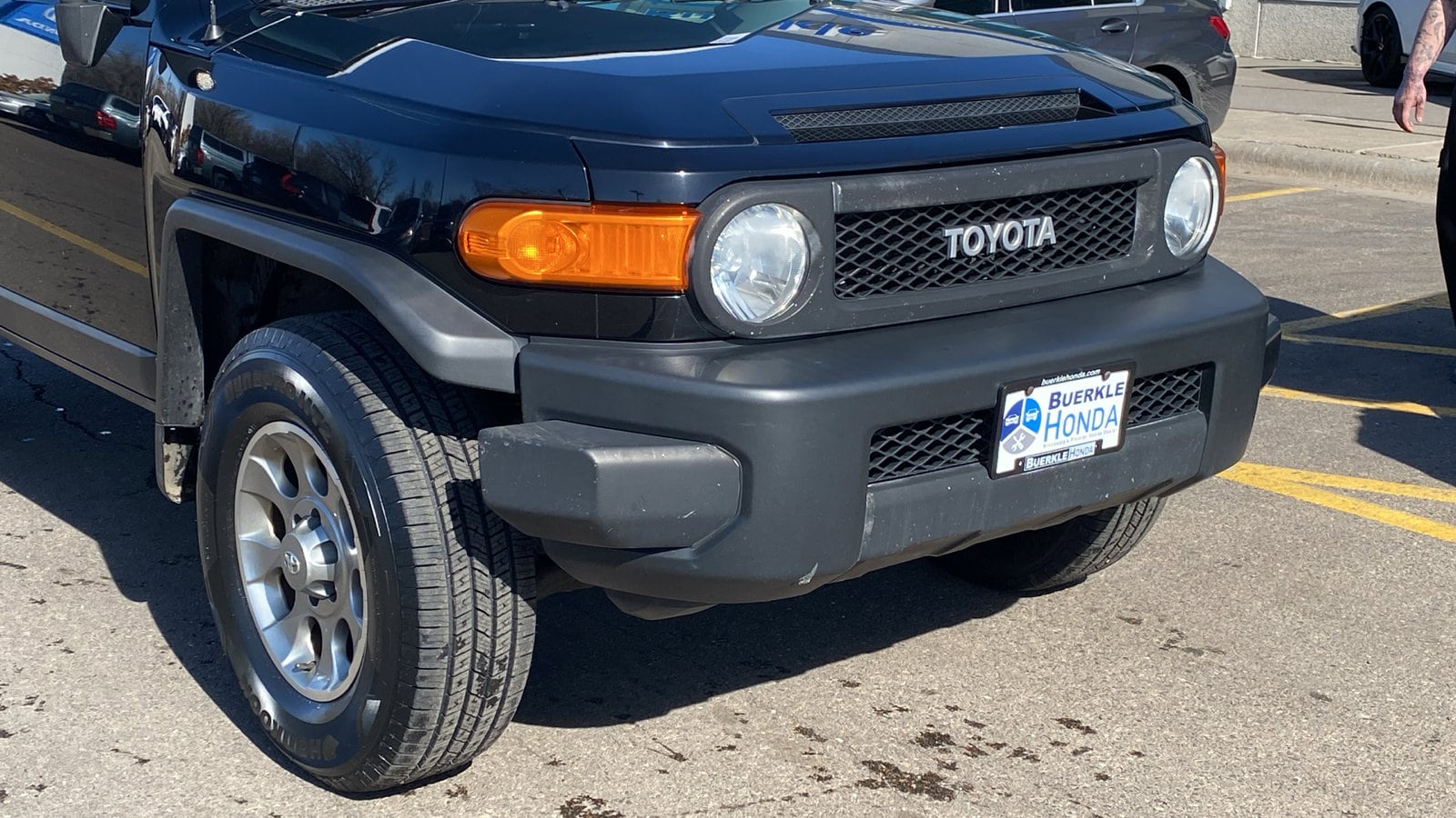 Used 2012 Toyota FJ Cruiser Base with VIN JTEBU4BF9CK131647 for sale in Saint Paul, Minnesota