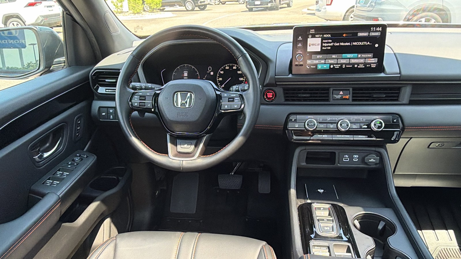 2025 Honda Pilot TrailSport - Photo 17