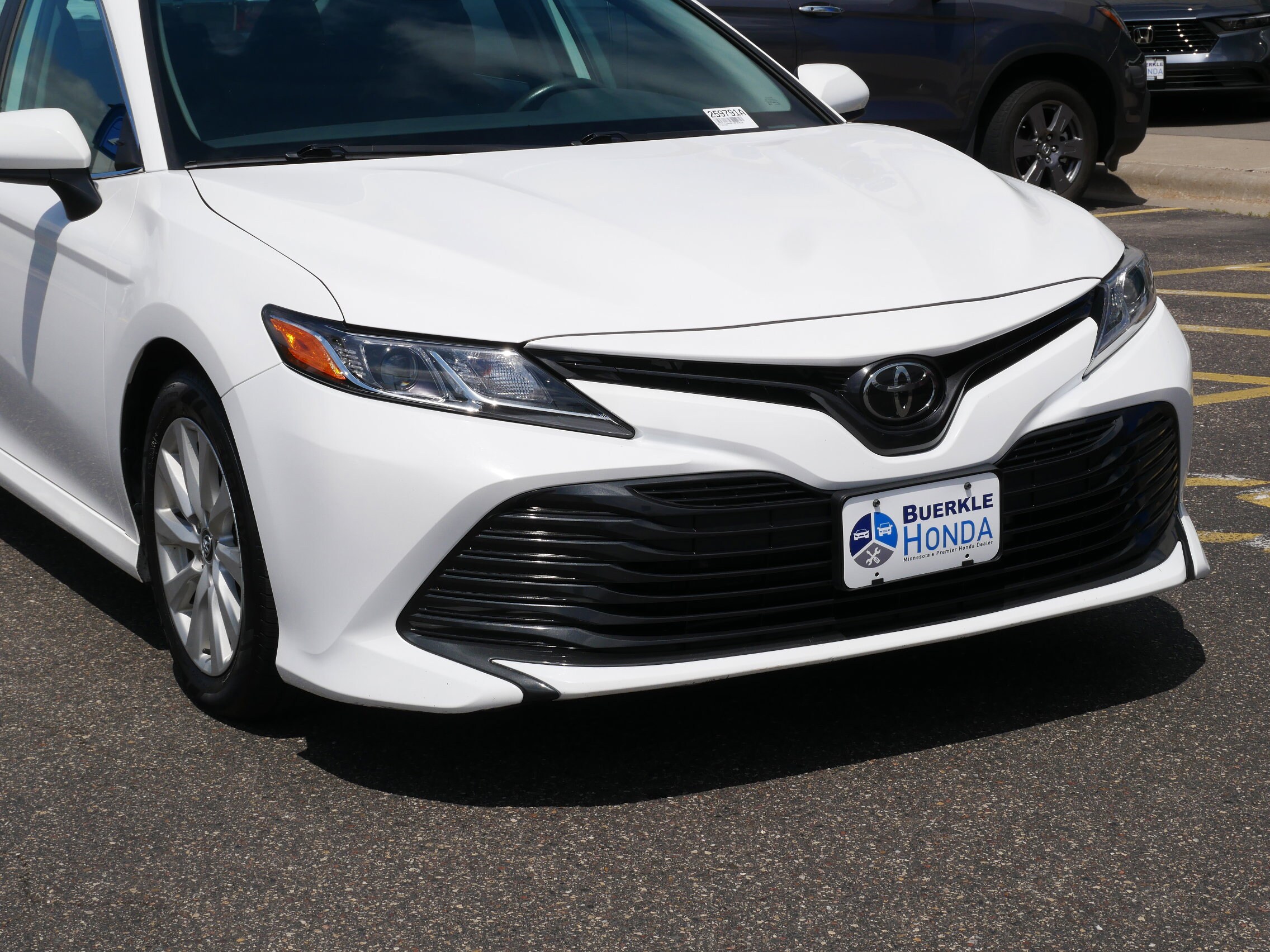 Used 2020 Toyota Camry LE with VIN 4T1C11AK9LU905412 for sale in Saint Paul, Minnesota