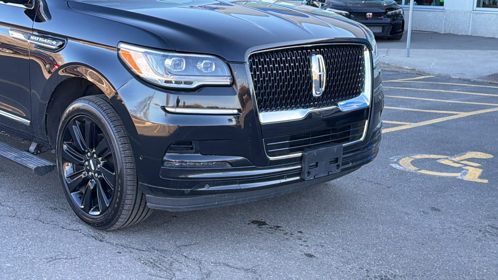 Used 2022 Lincoln Navigator Reserve L with VIN 5LMJJ3LT5NEL06994 for sale in Saint Paul, Minnesota