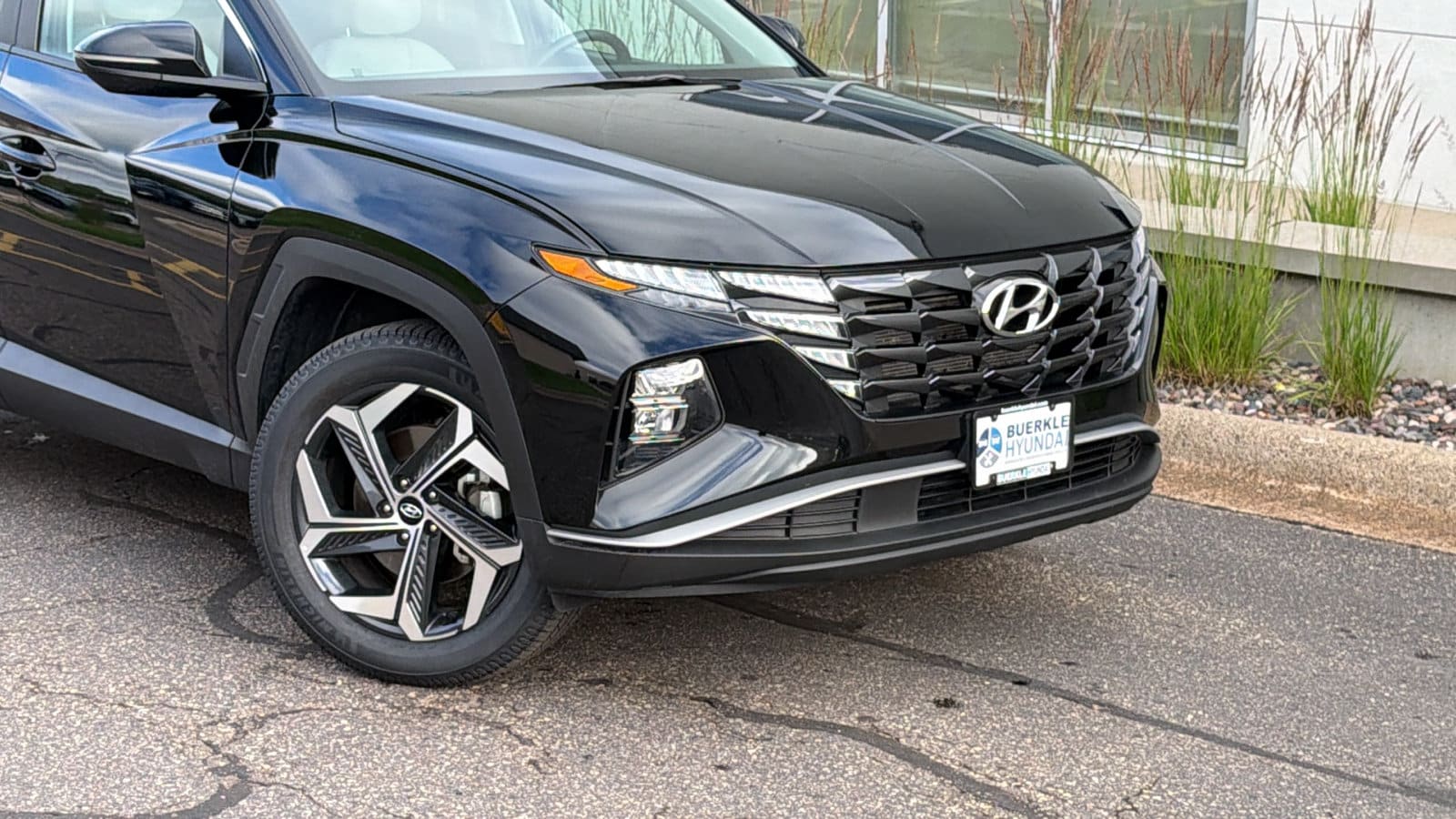 Certified 2024 Hyundai Tucson SEL with VIN 5NMJFCDE8RH303082 for sale in Saint Paul, Minnesota