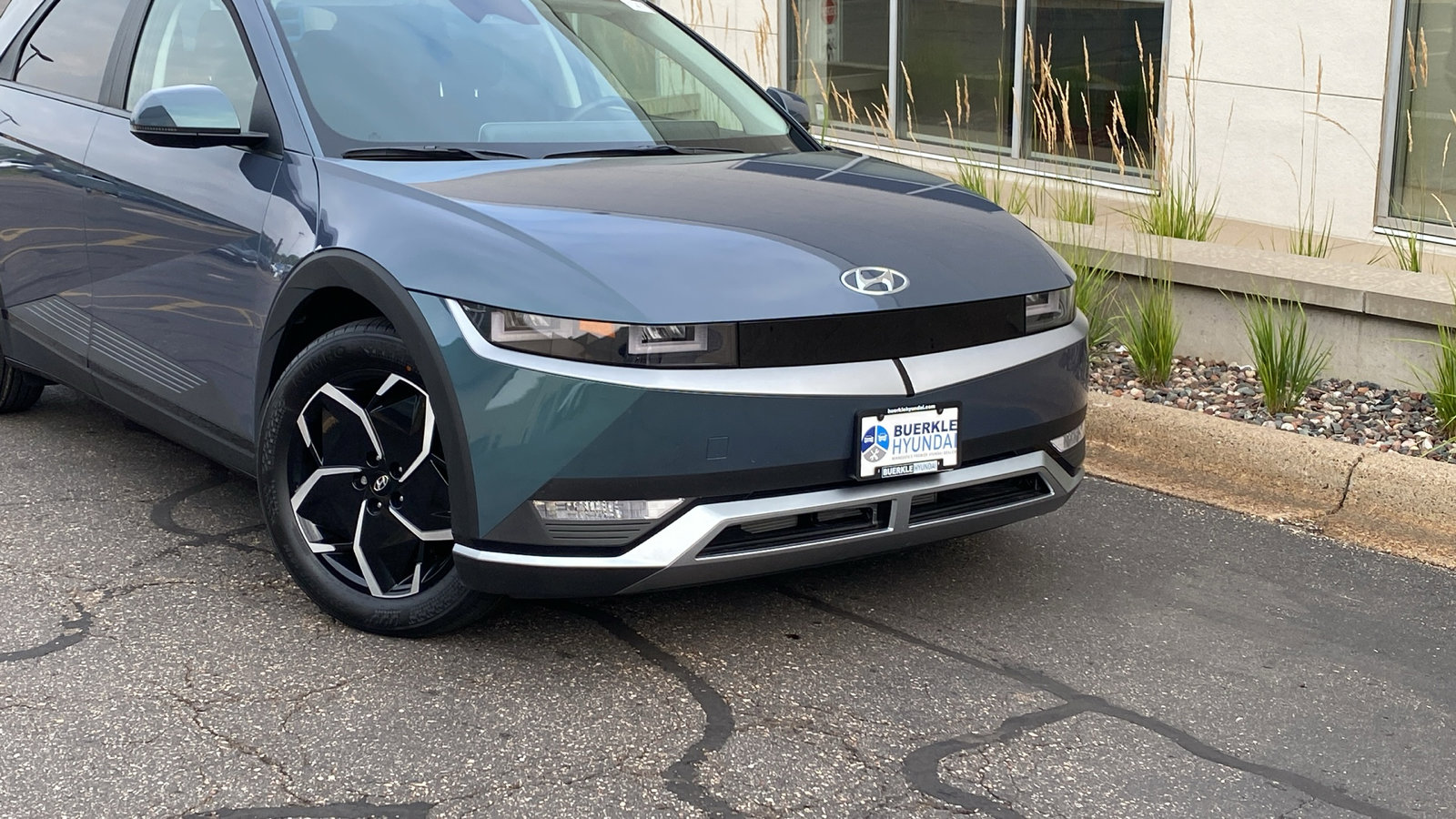 Certified 2023 Hyundai IONIQ 5 SE with VIN KM8KMDAF5PU201107 for sale in Saint Paul, Minnesota