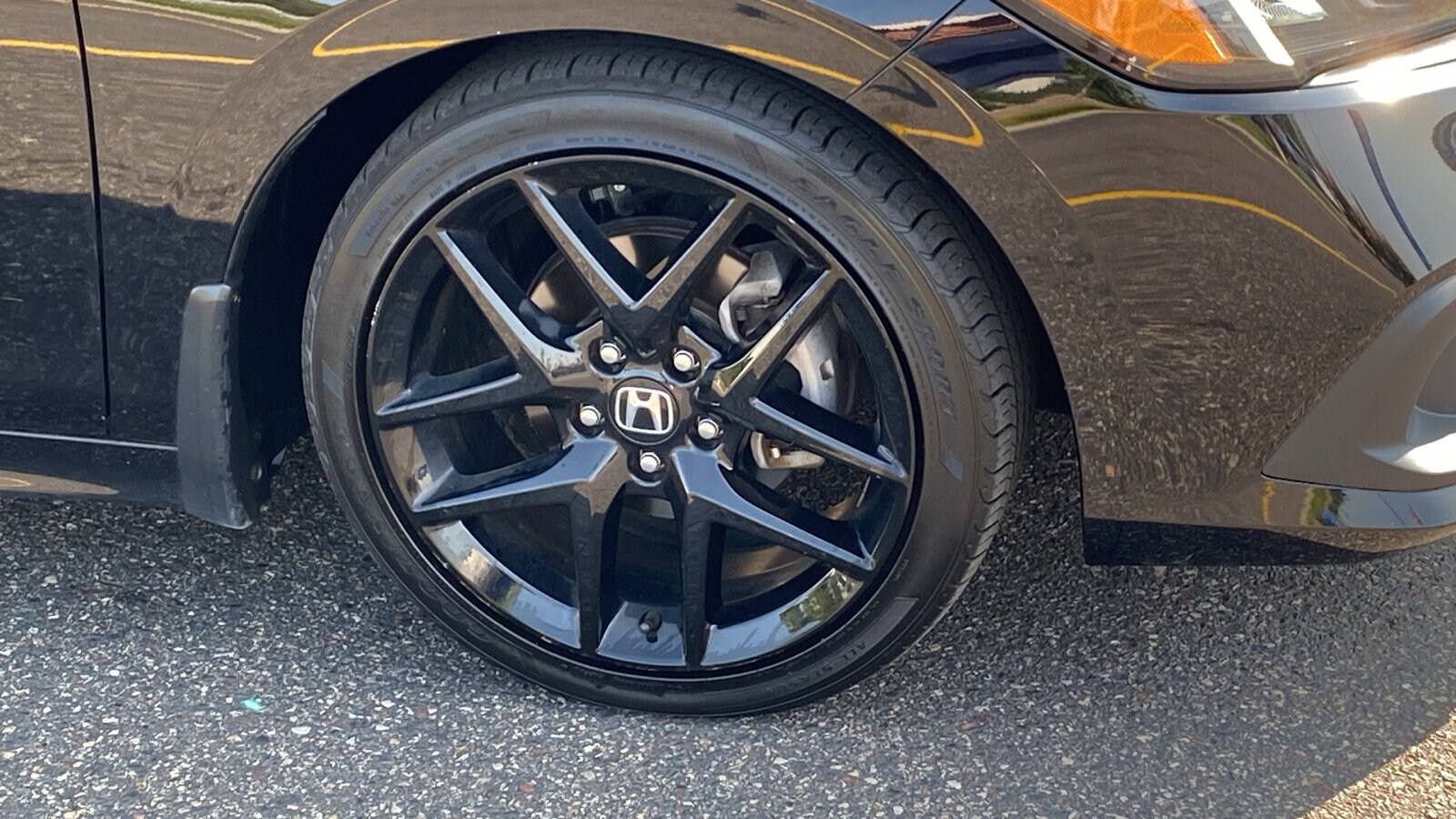 2022 Honda Civic Sport photo 2
