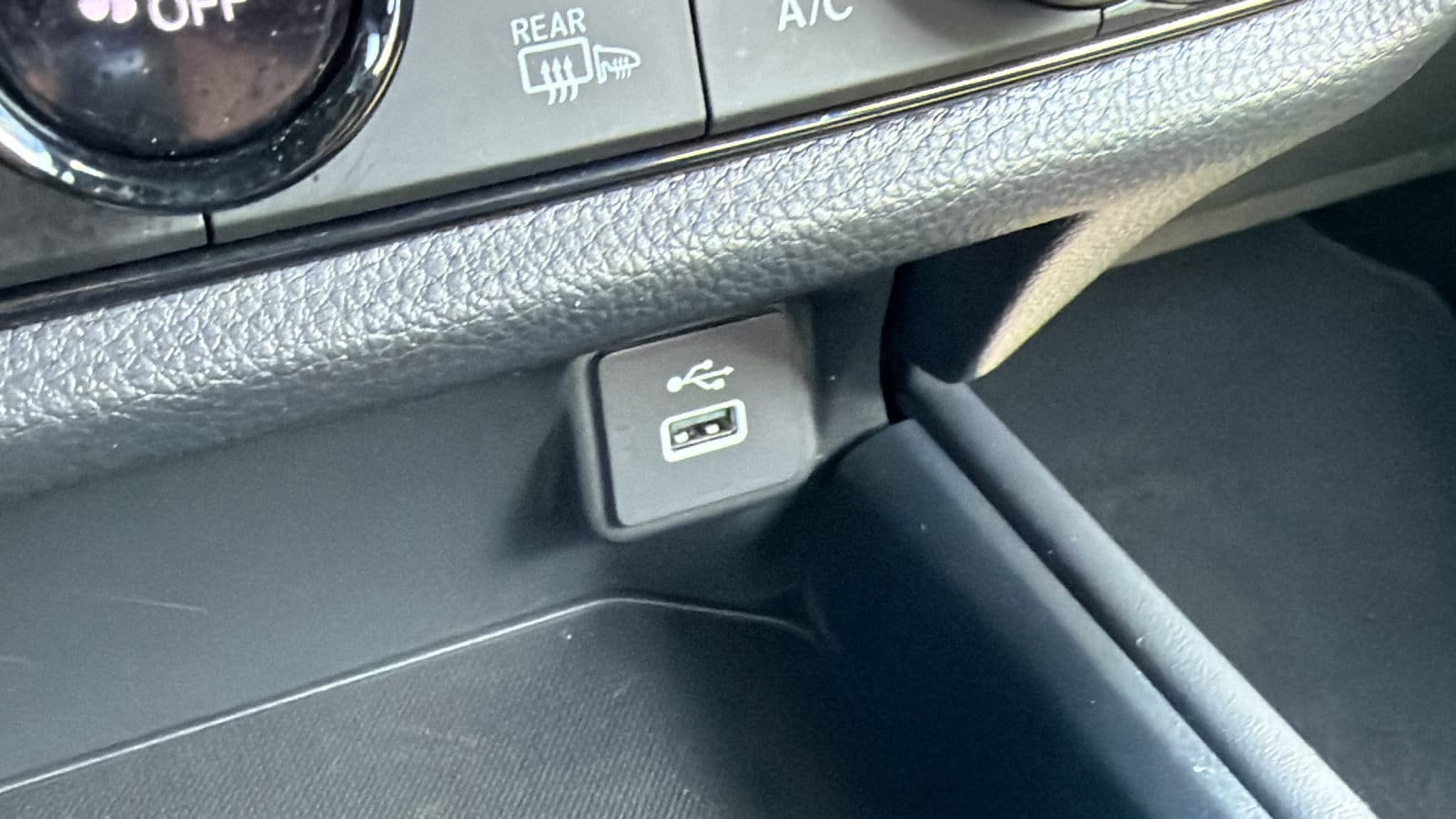 2025 Honda HR-V Sport - Photo 21