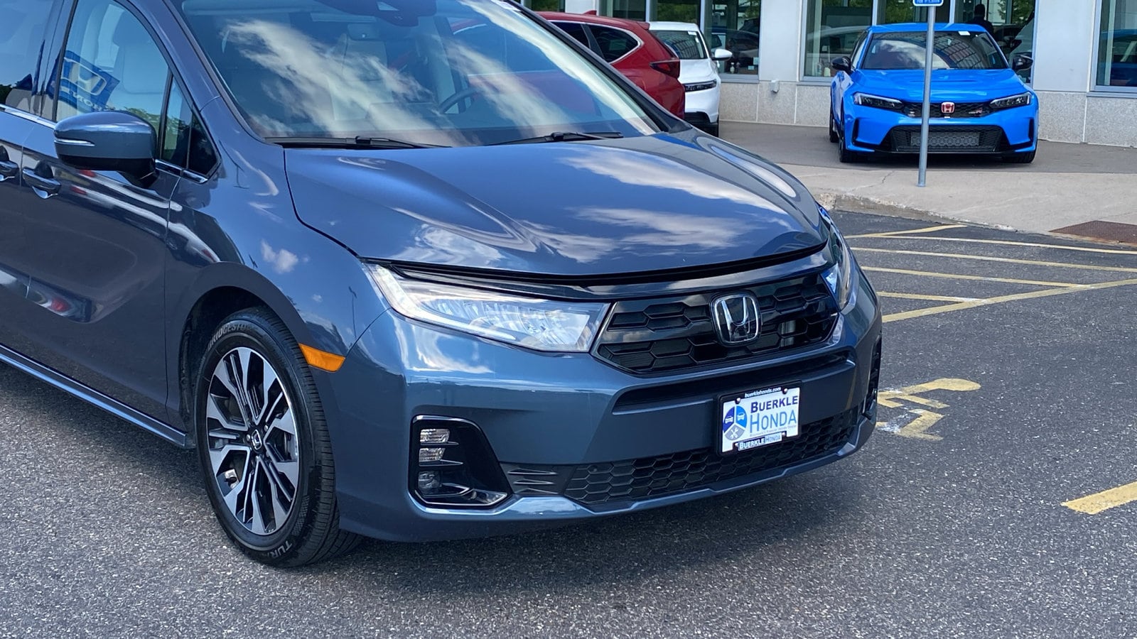 Used 2025 Honda Odyssey Elite with VIN 5FNRL6H96SB002537 for sale in Saint Paul, Minnesota