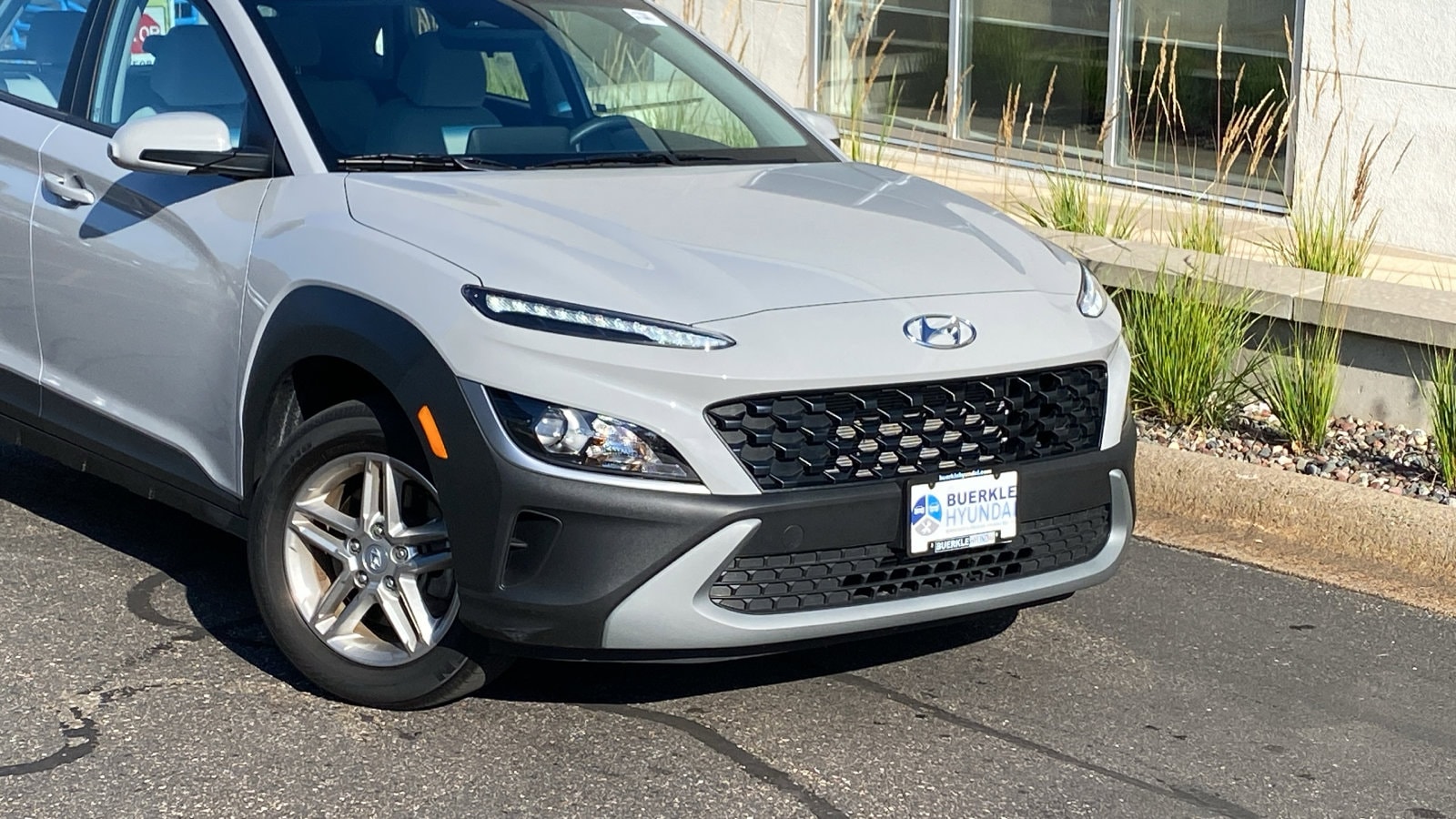 Certified 2023 Hyundai Kona SE with VIN KM8K2CABXPU951339 for sale in Saint Paul, Minnesota