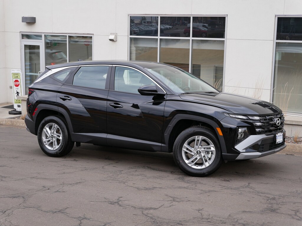 Used 2025 Hyundai Tucson SE SUV