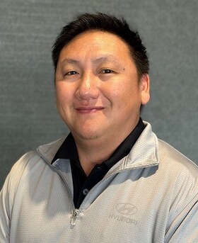 Staff member Kue Xiong from a06a24241b91