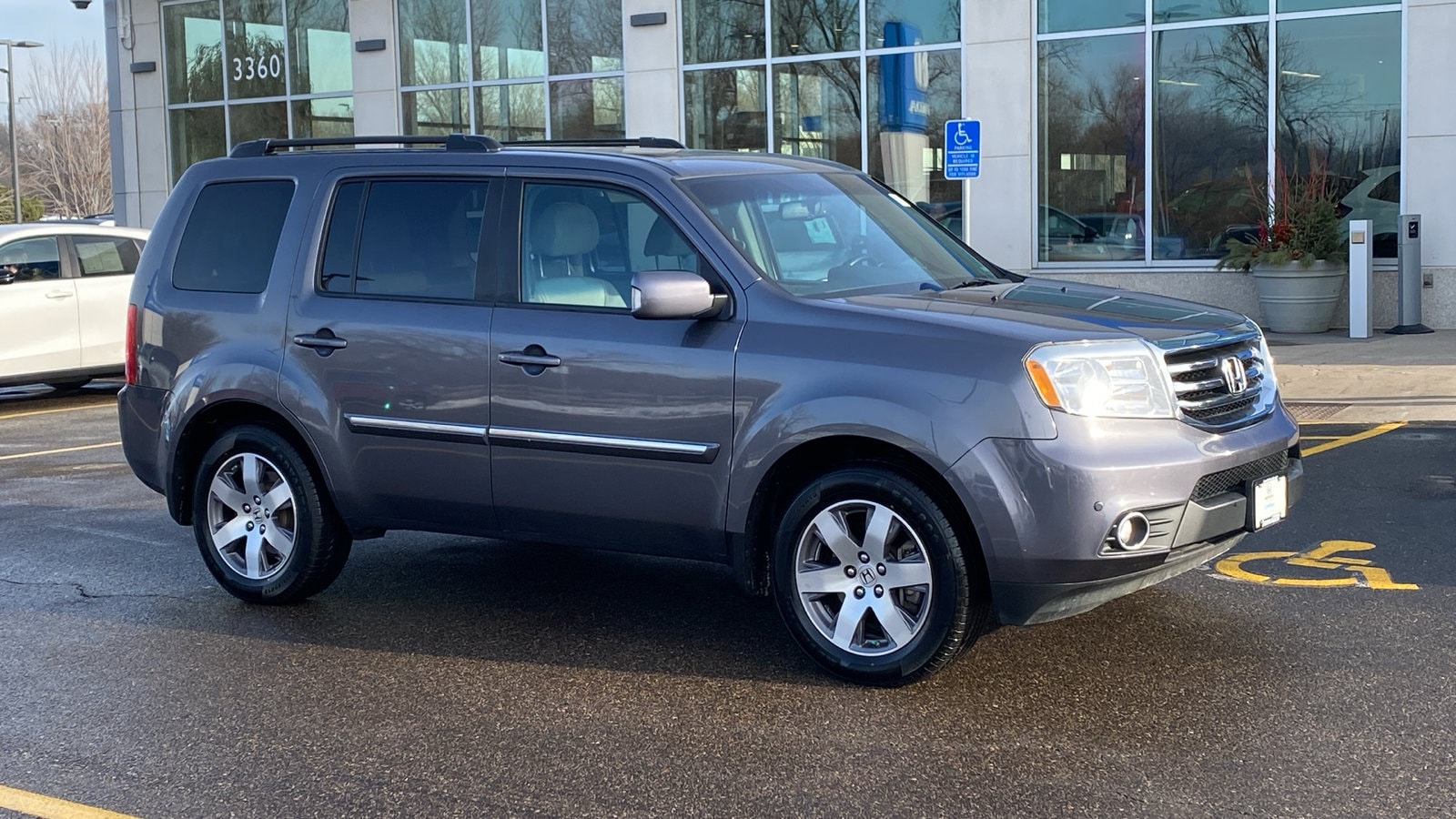 2015 Honda Pilot Touring's photo