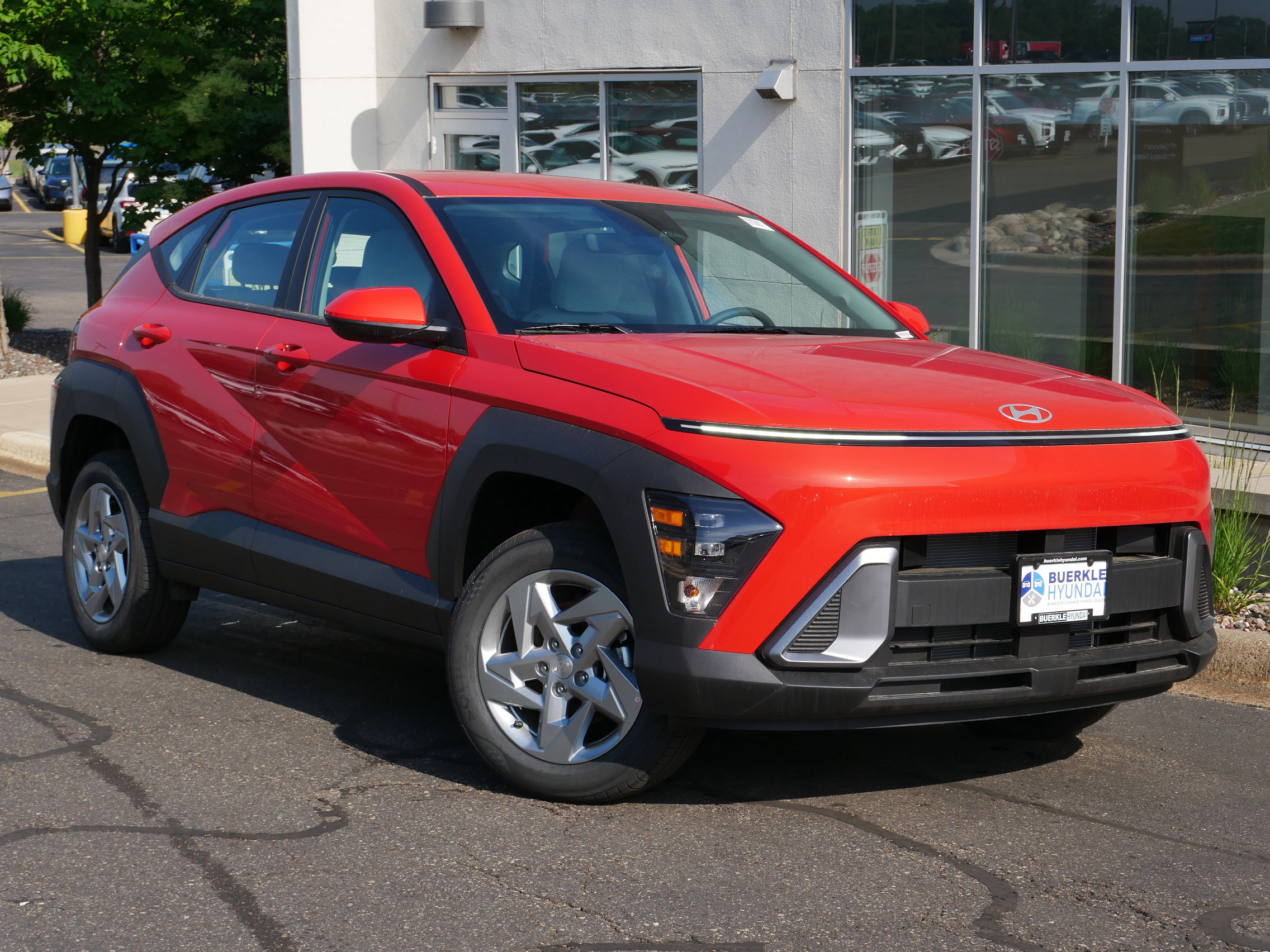 Certified 2025 Hyundai Kona SE with VIN KM8HACAB4SU254058 for sale in Saint Paul, Minnesota