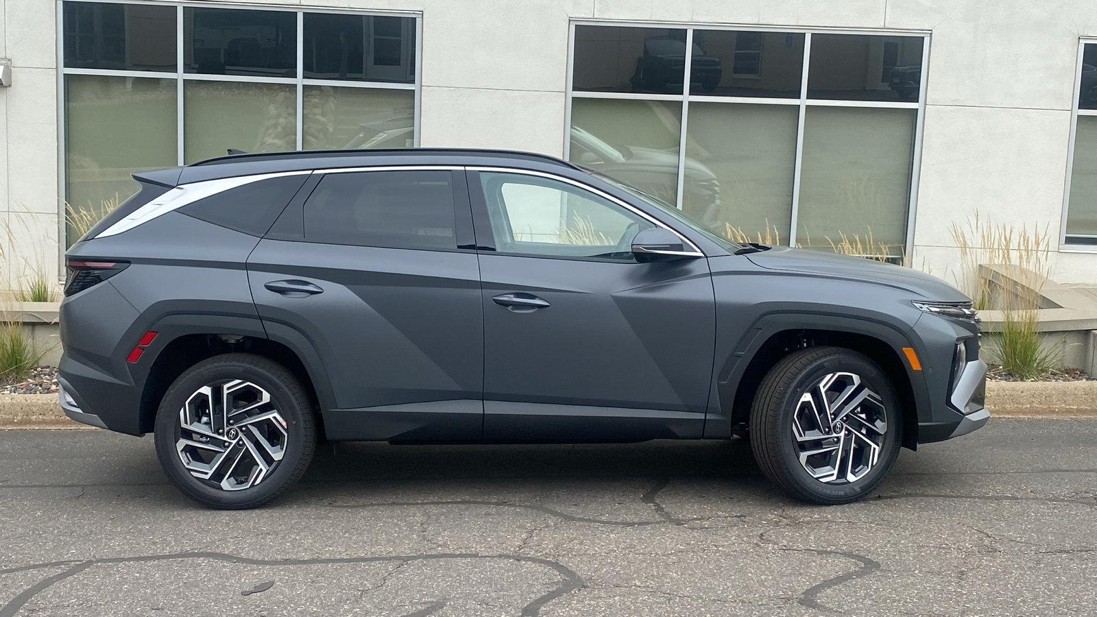 New 2026 Hyundai Tucson Limited AWD SUV