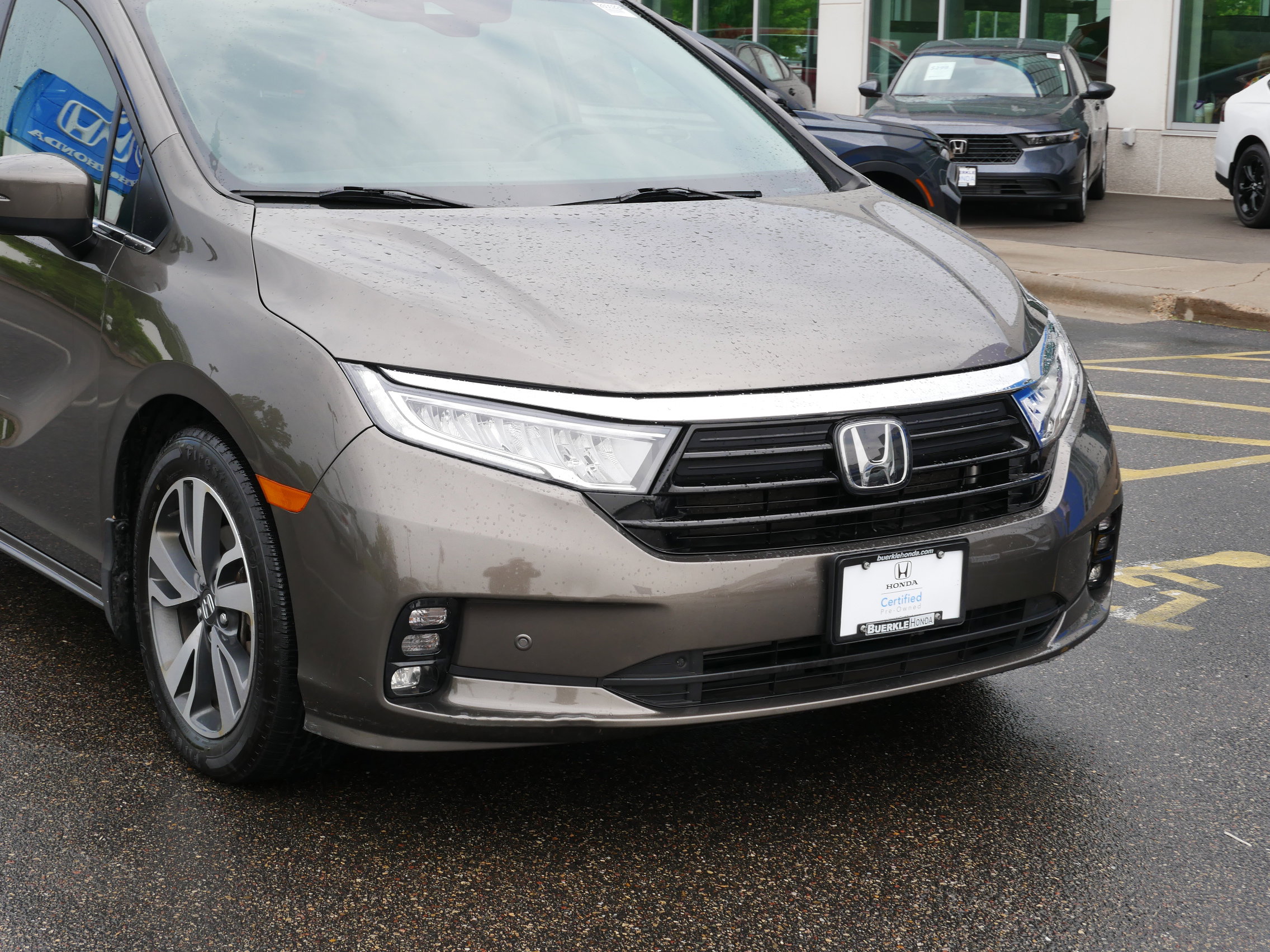 Certified 2022 Honda Odyssey Touring with VIN 5FNRL6H84NB068189 for sale in Saint Paul, Minnesota