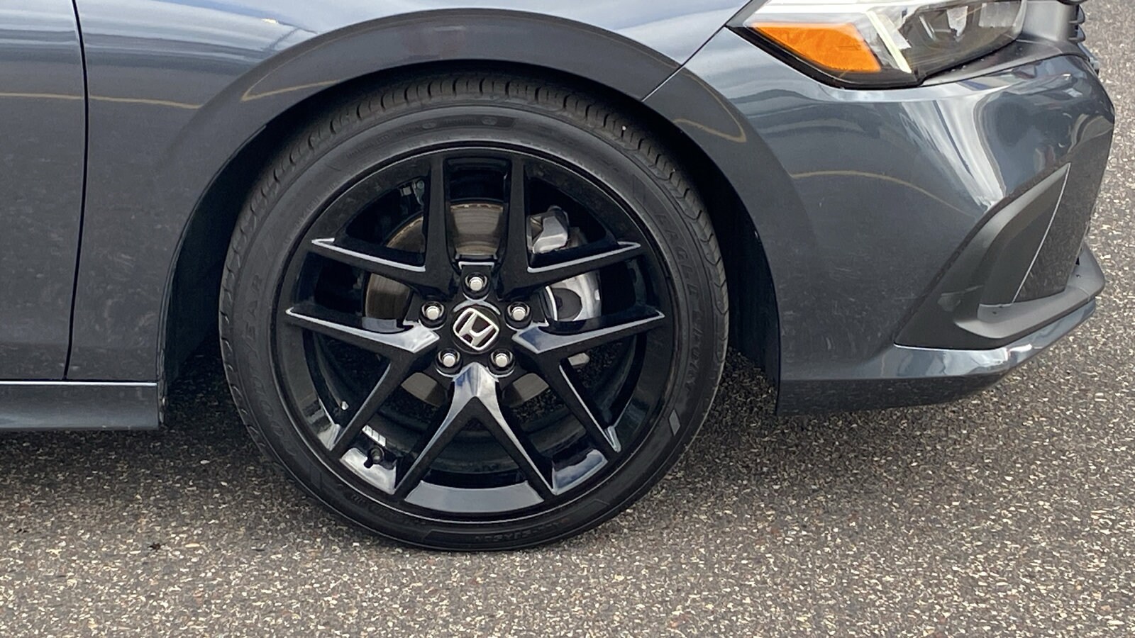 2024 Honda Civic Sport photo 3